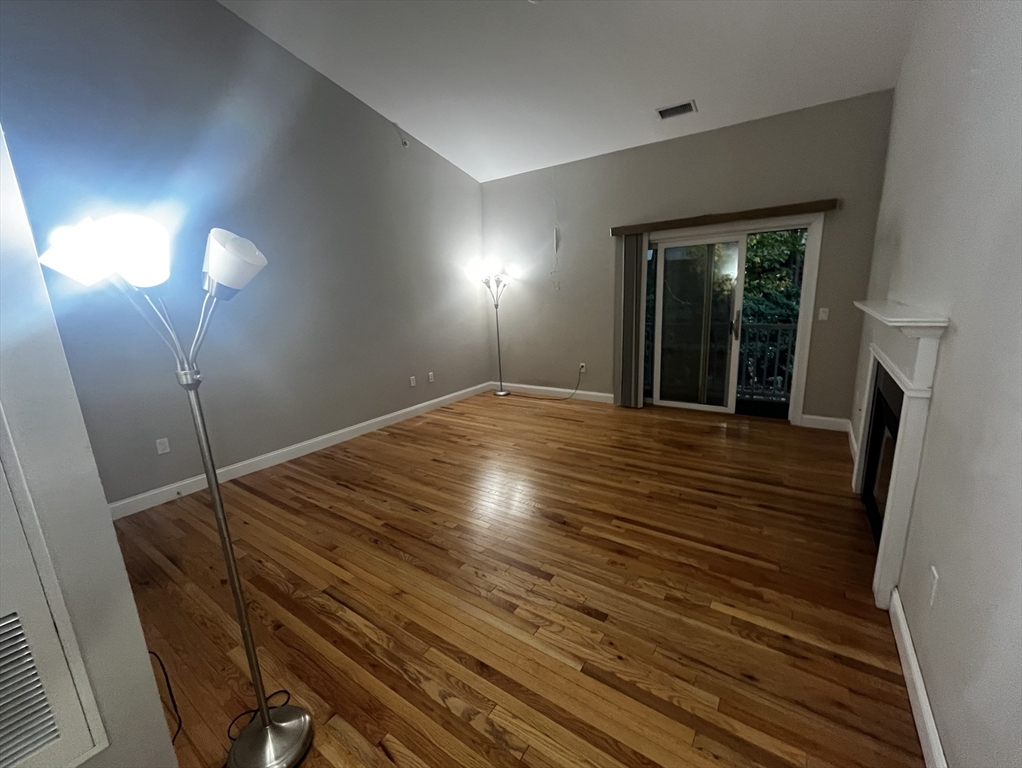 1100 Vfw Parkway # 306