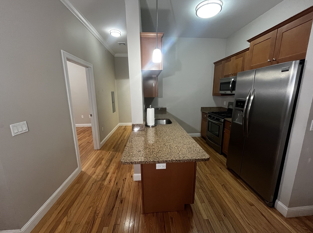 1100 Vfw Parkway # 306