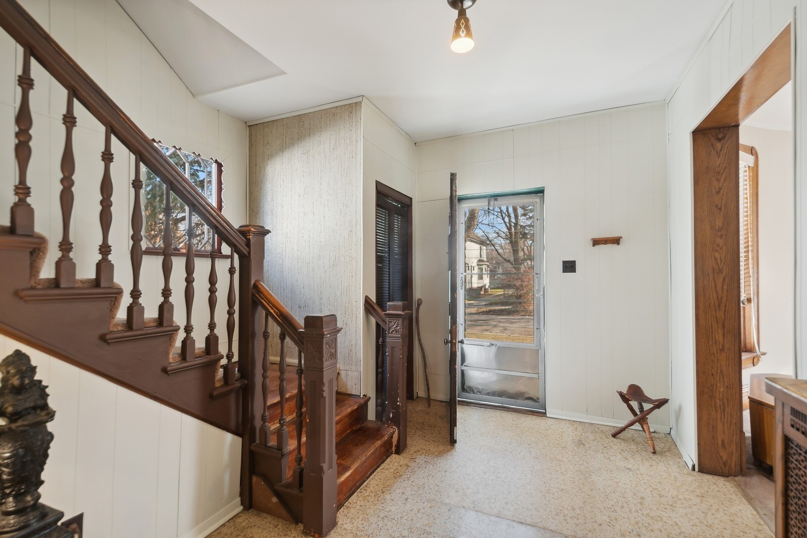 3806 N Lowell Avenue