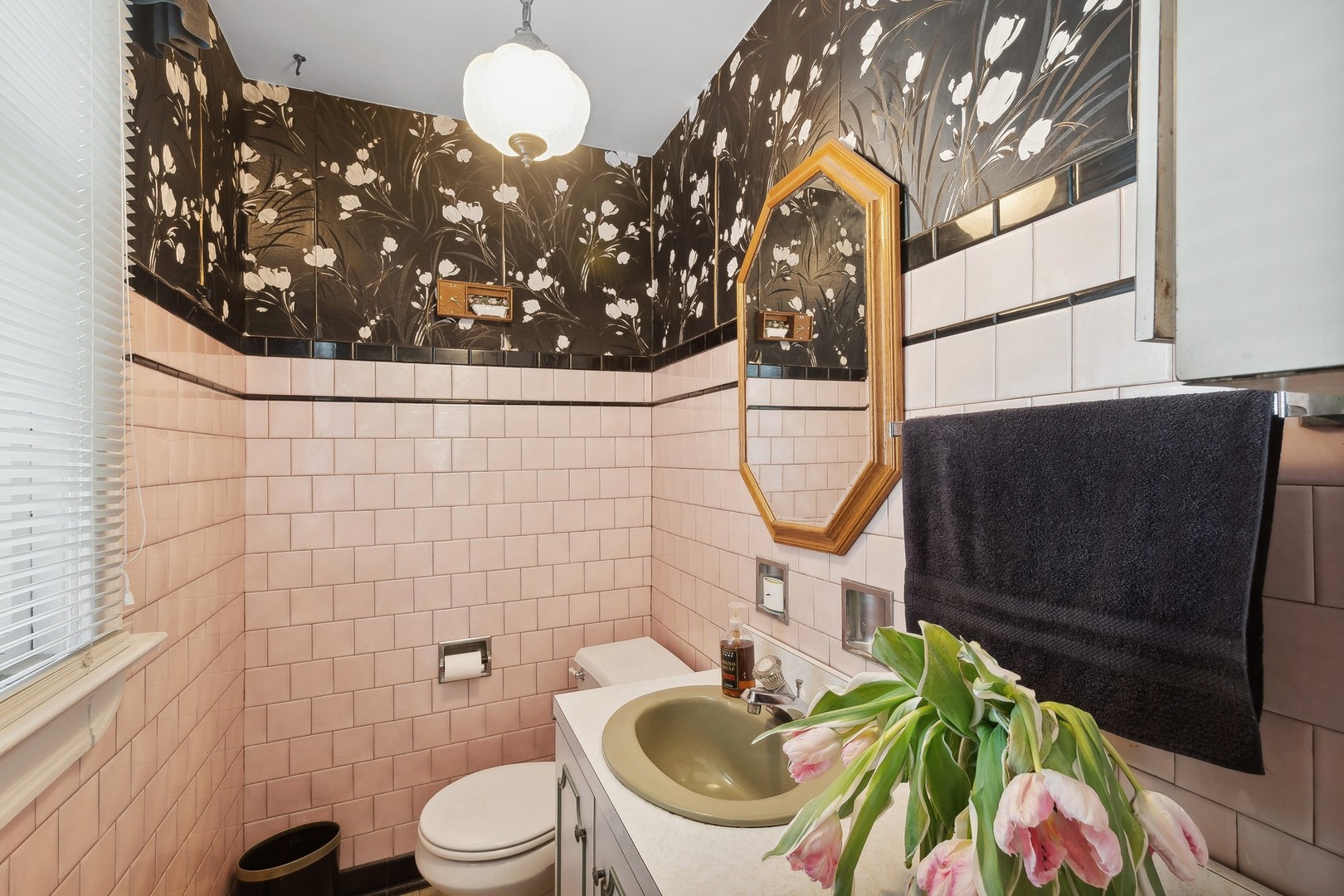 3806 N Lowell Avenue