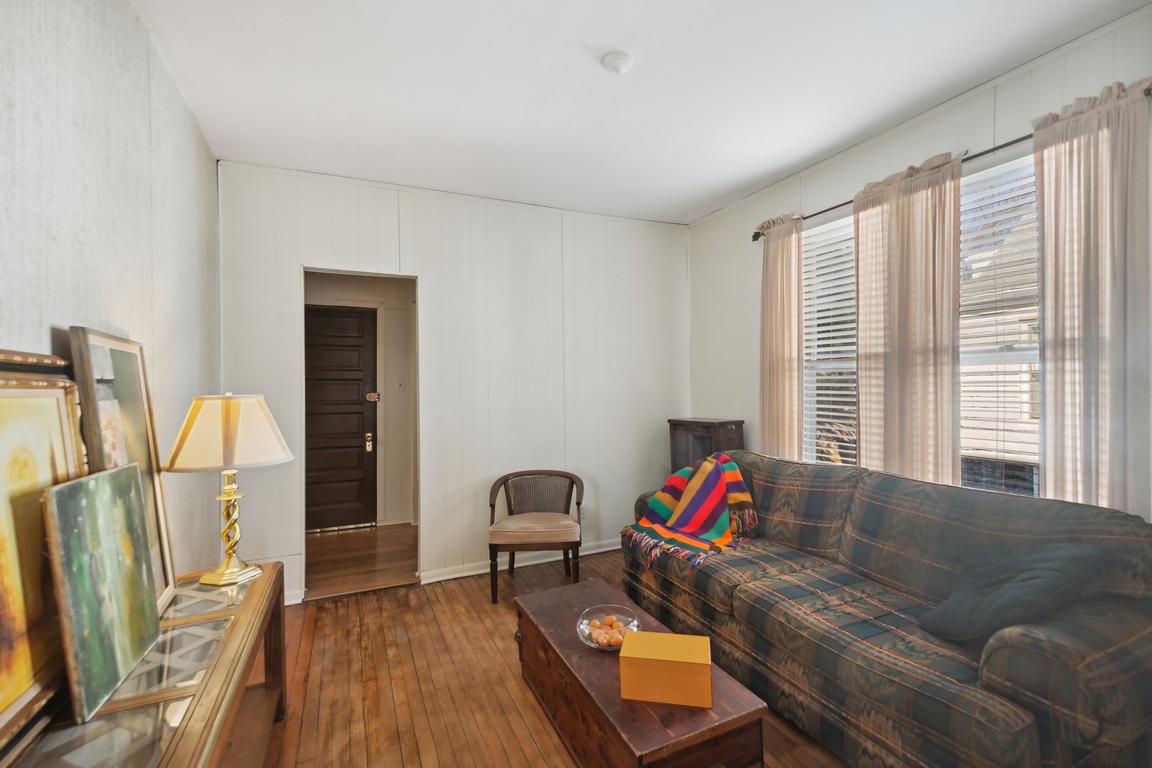 3806 N Lowell Avenue