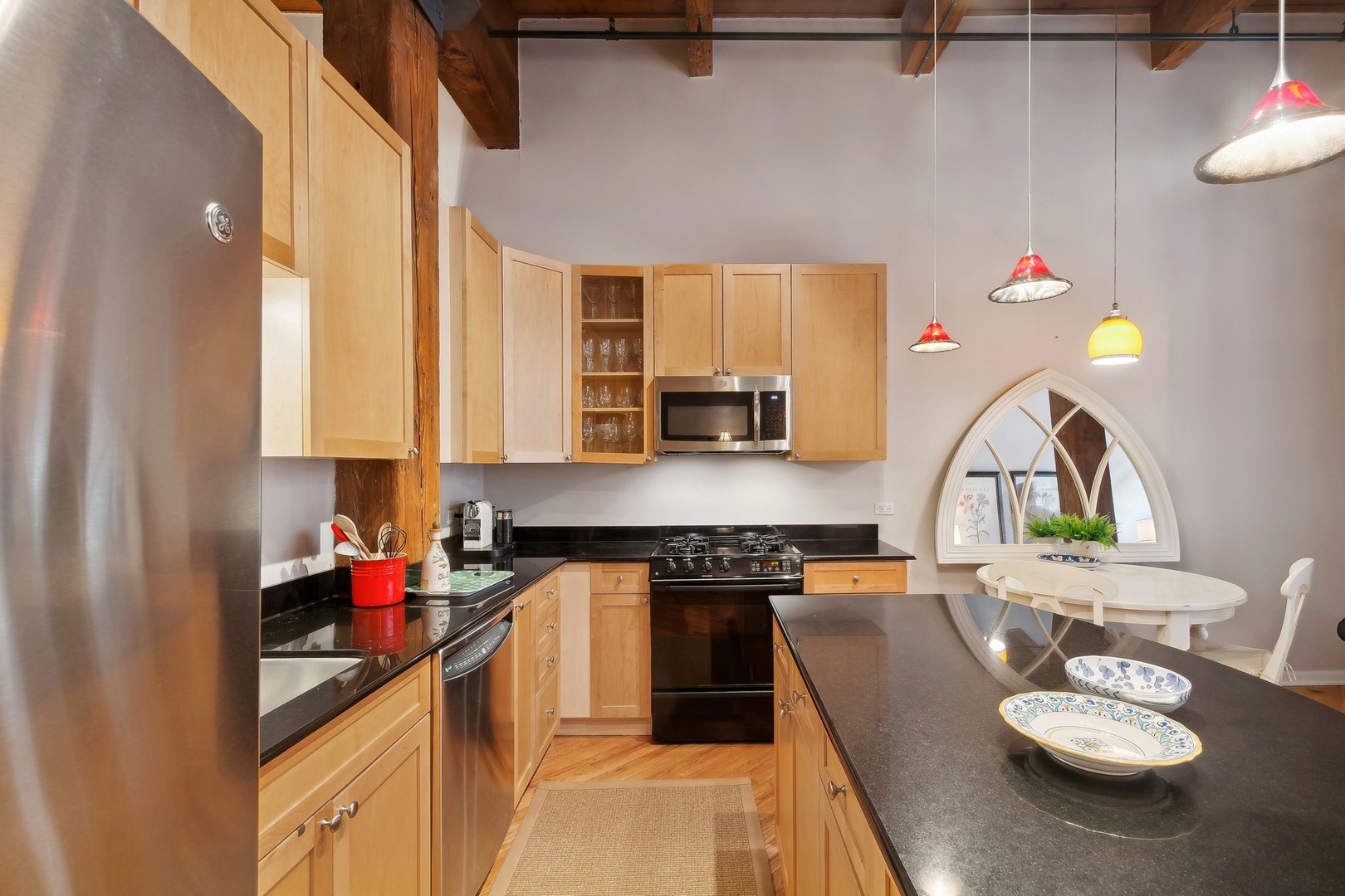 525 W Superior Street Unit: 530