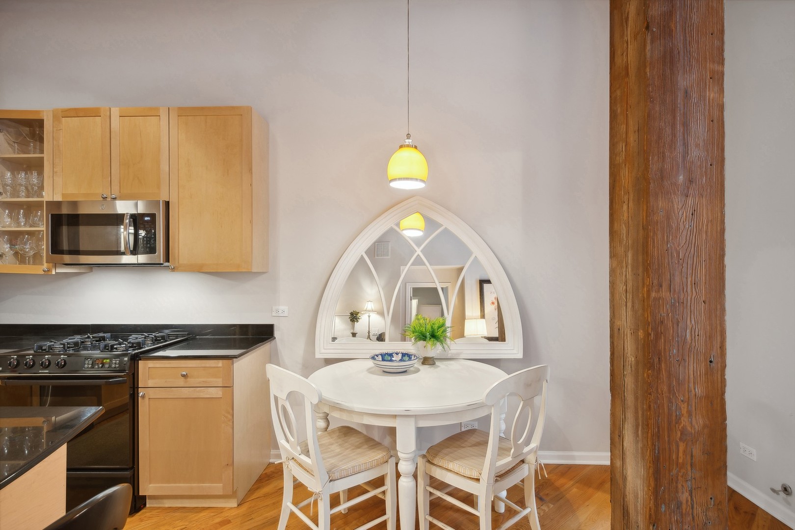 525 W Superior Street Unit: 530
