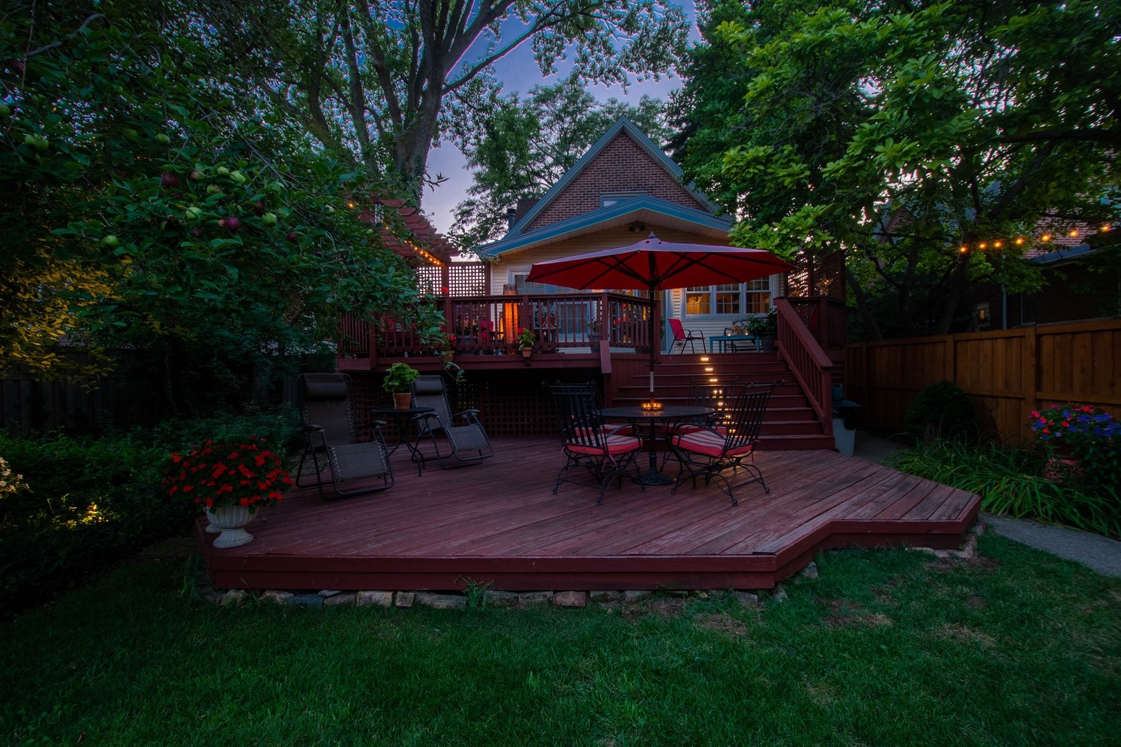 3843 N Kilbourn Avenue