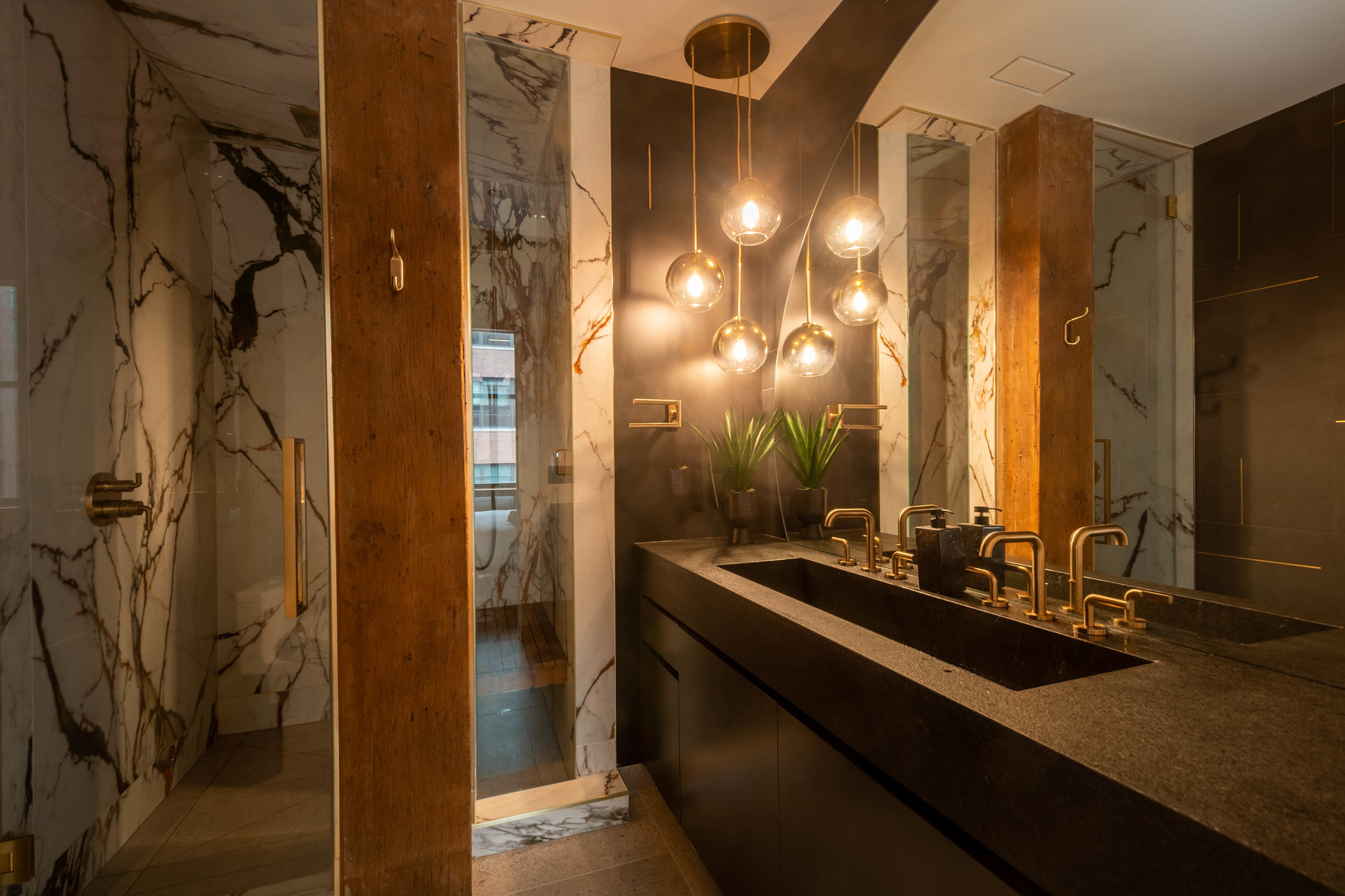 1101 W Lake Street Unit: 3D
