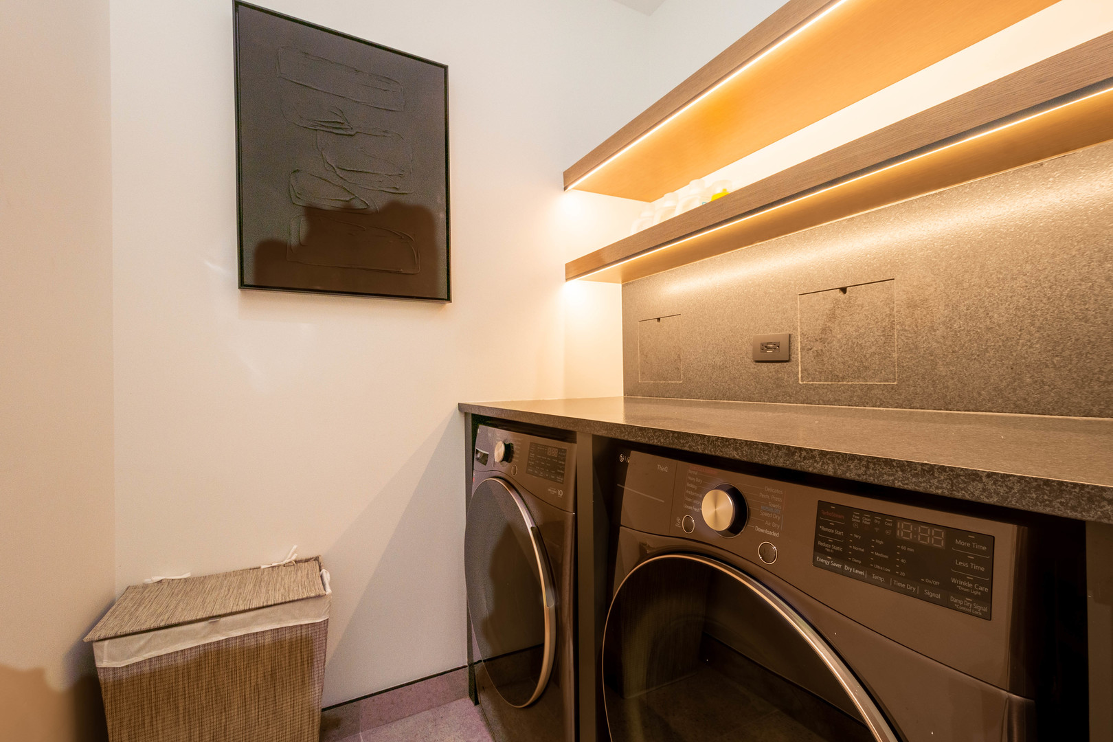 1101 W Lake Street Unit: 3D