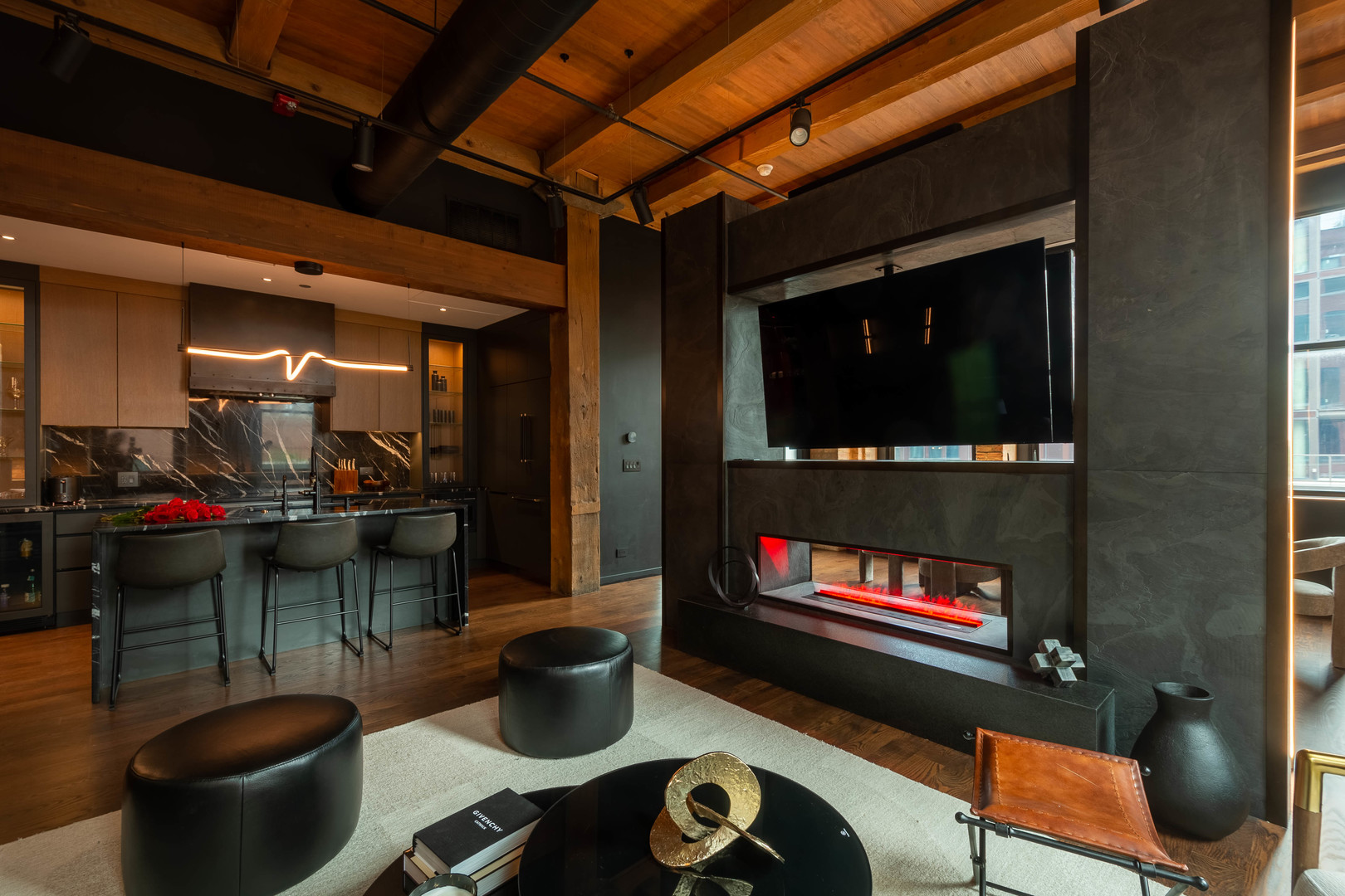 1101 W Lake Street Unit: 3D