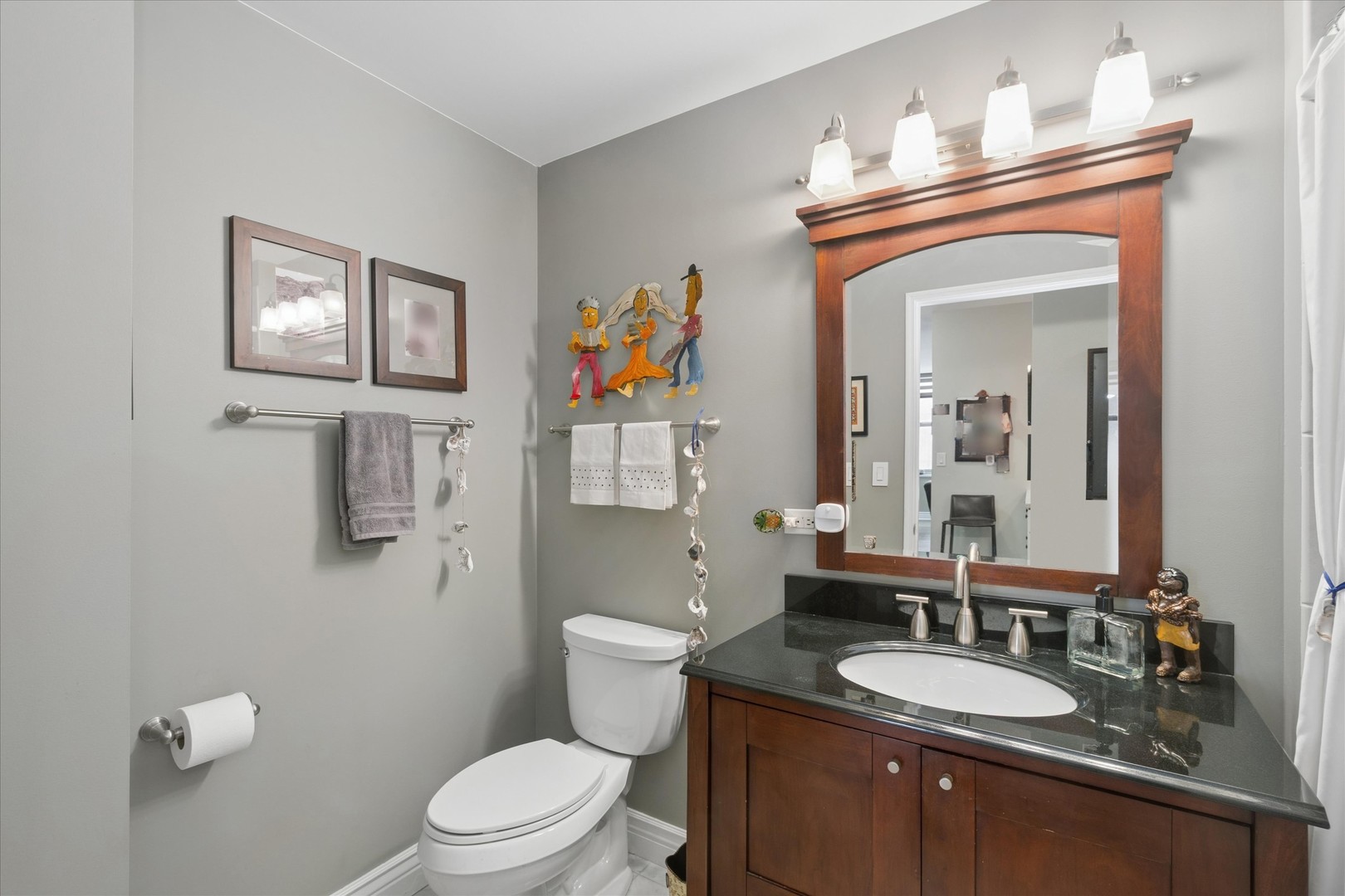 21 W CHESTNUT Street Unit: 809