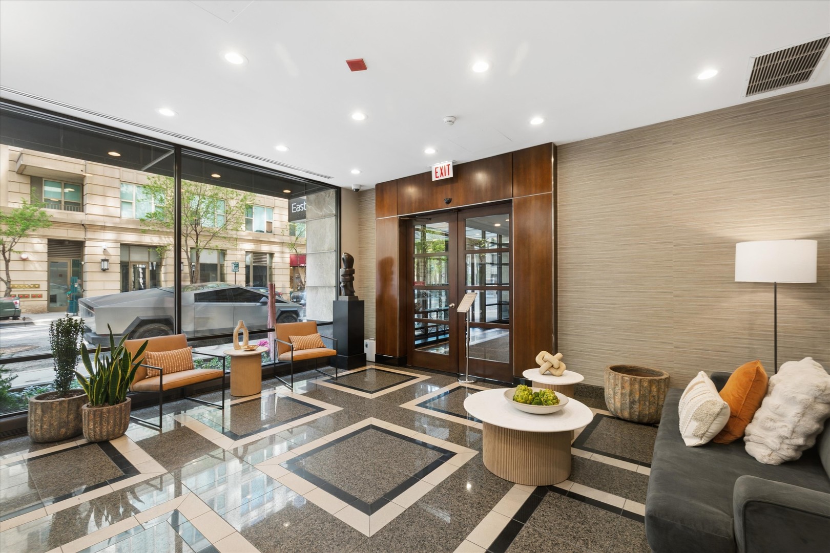 30 E Huron Street Unit: 2207