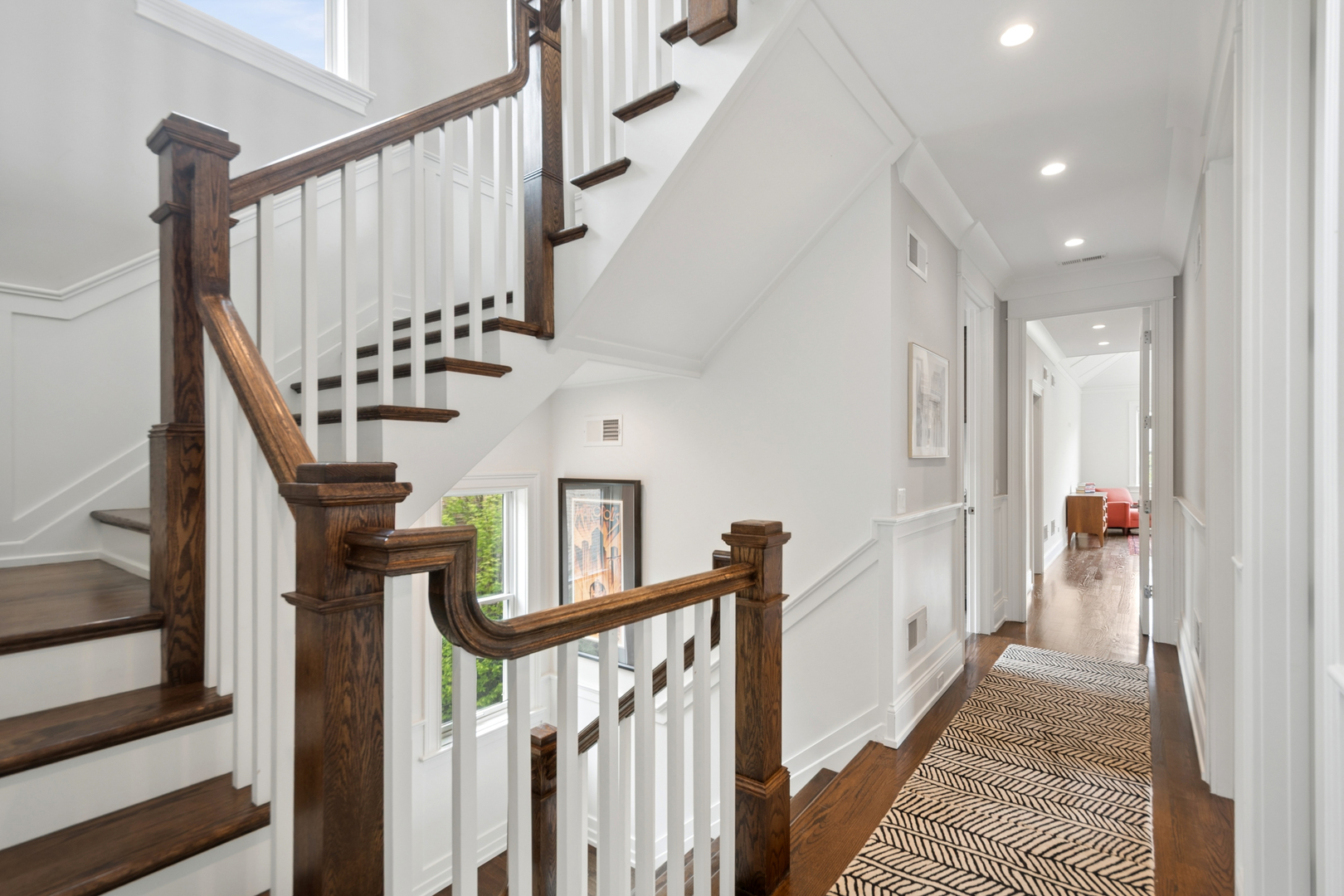 3830 N LOWELL Avenue