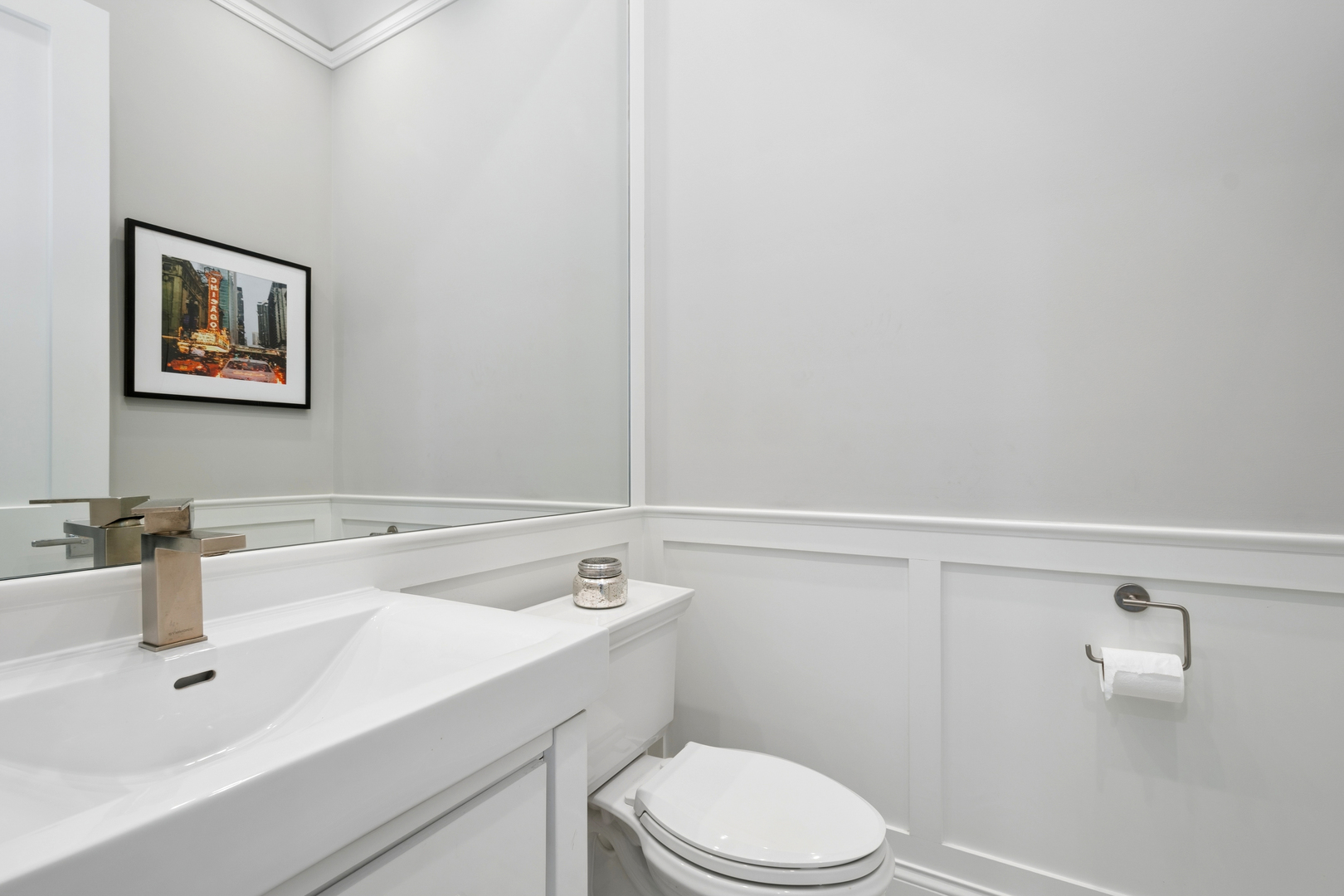 3830 N LOWELL Avenue