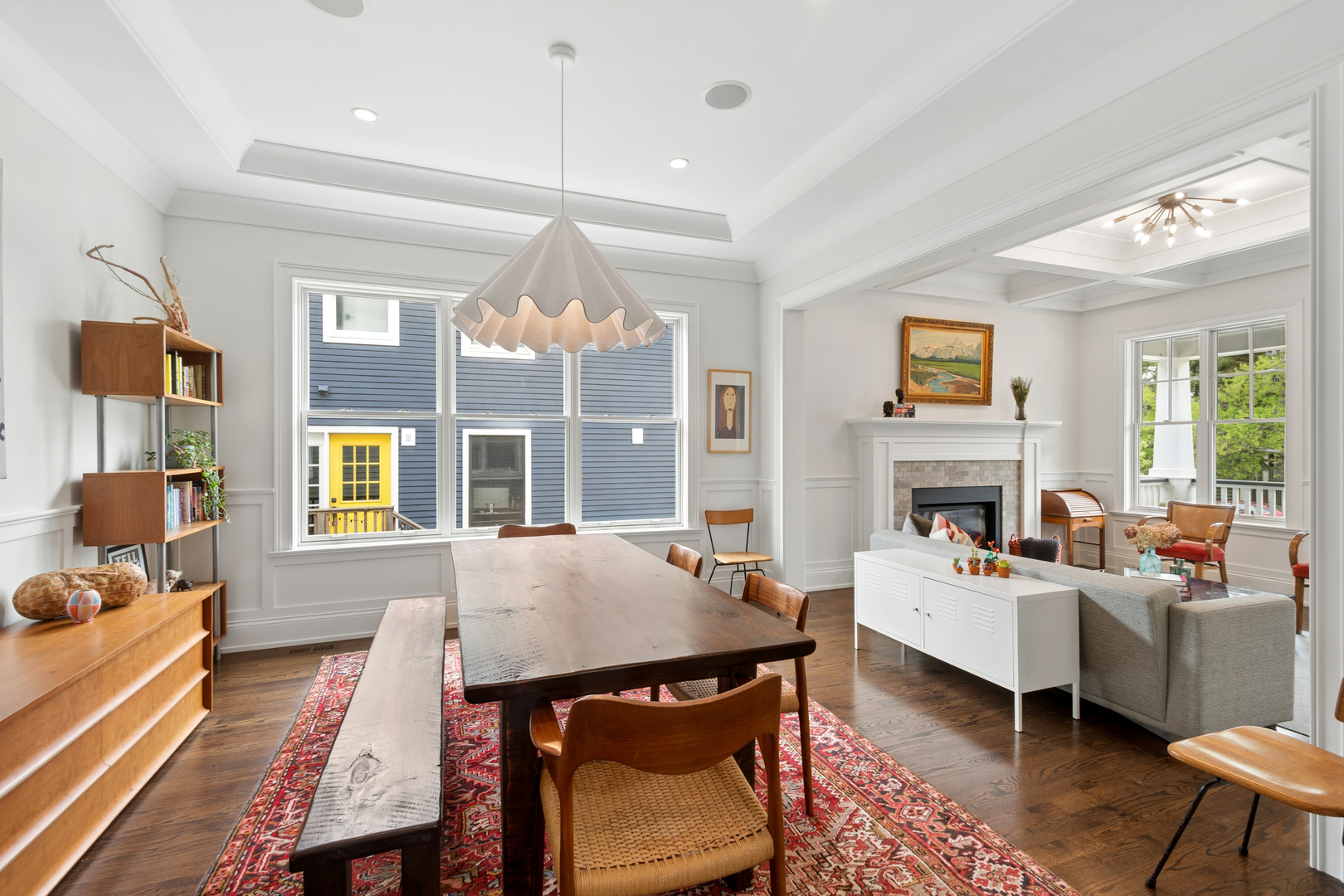 3830 N LOWELL Avenue