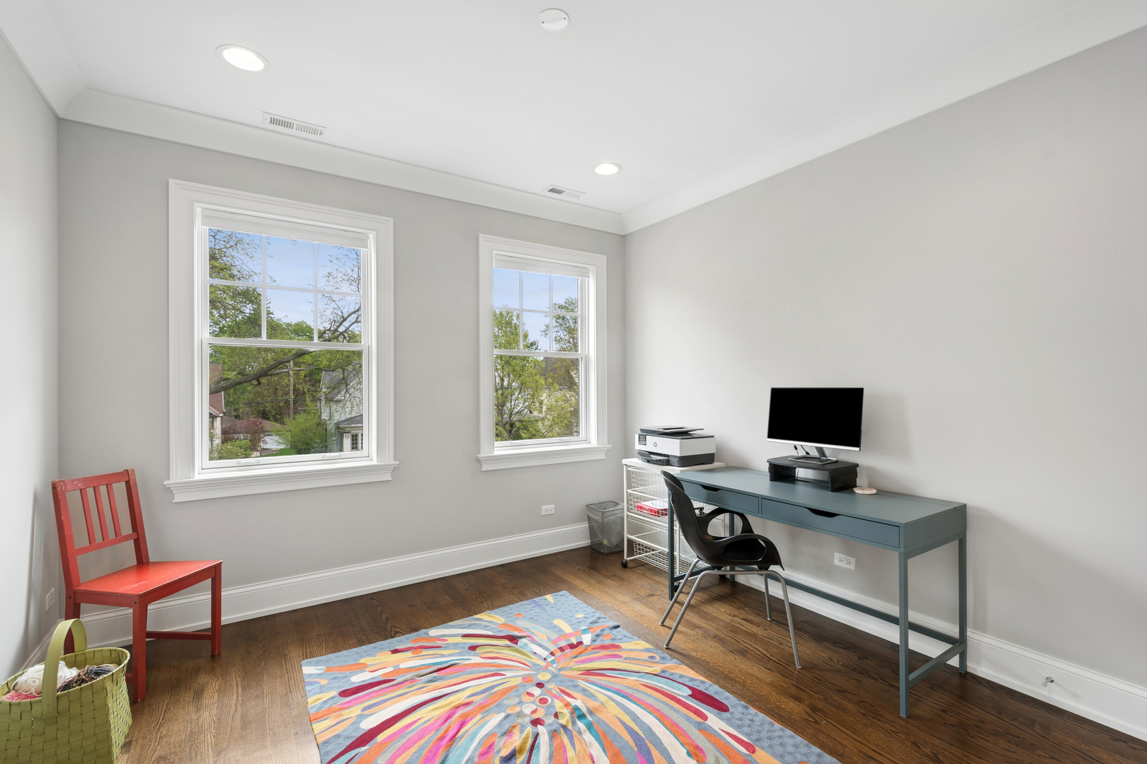 3830 N LOWELL Avenue