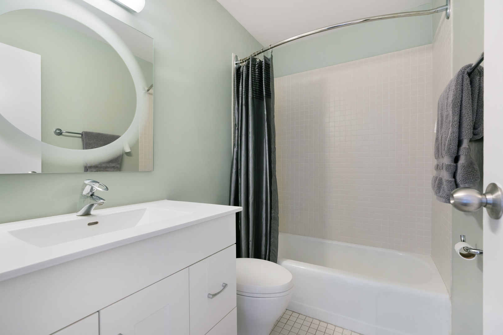 1400 N STATE Parkway Unit: 5DEF