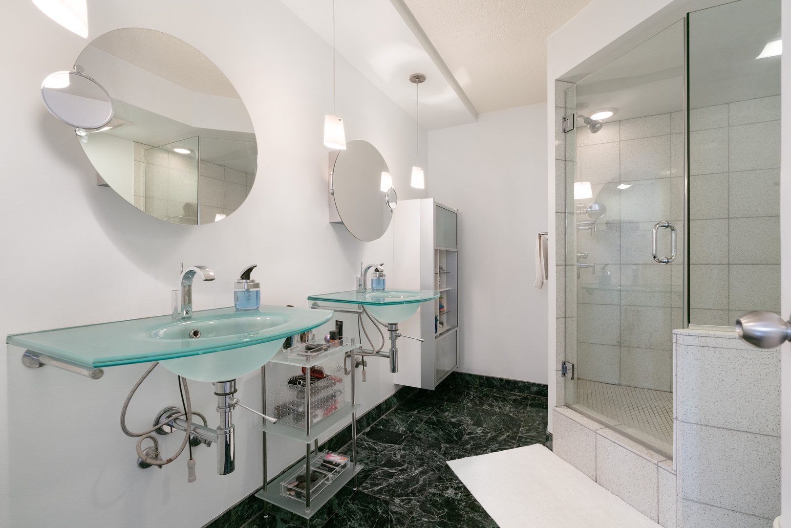 1400 N STATE Parkway Unit: 5DEF