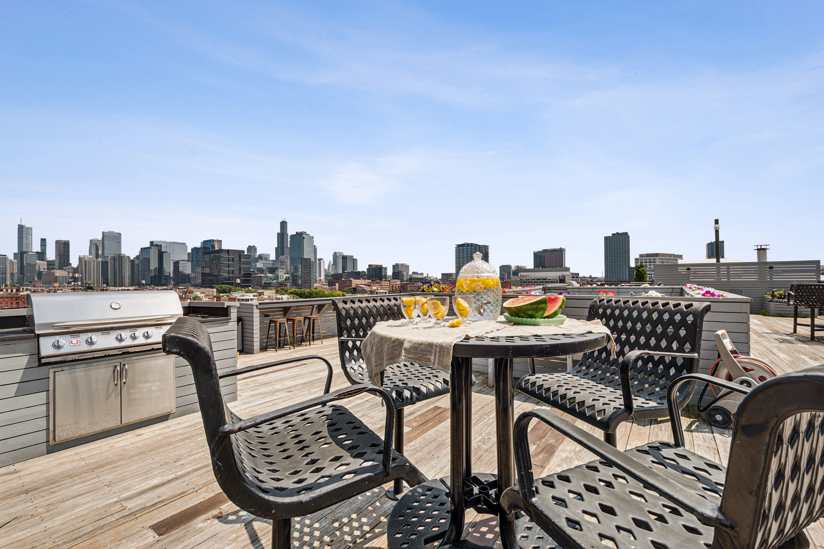 515 N Noble Street Unit: 106