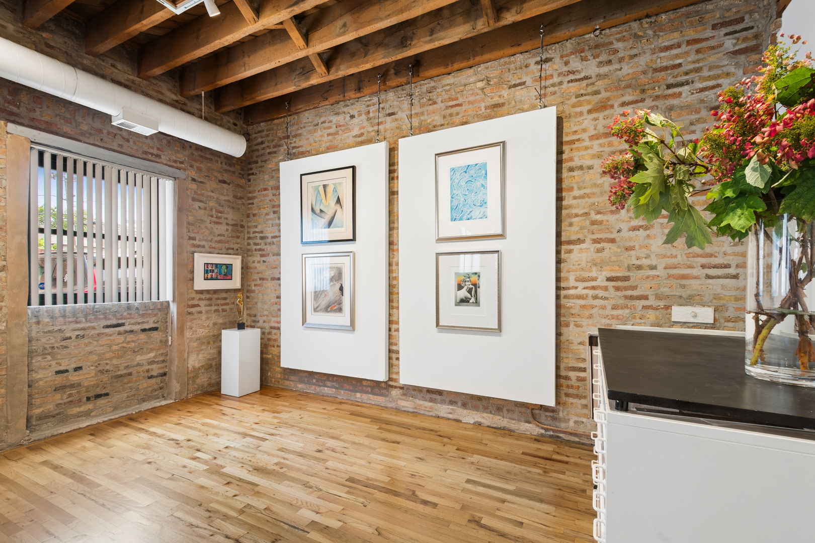 515 N Noble Street Unit: 106