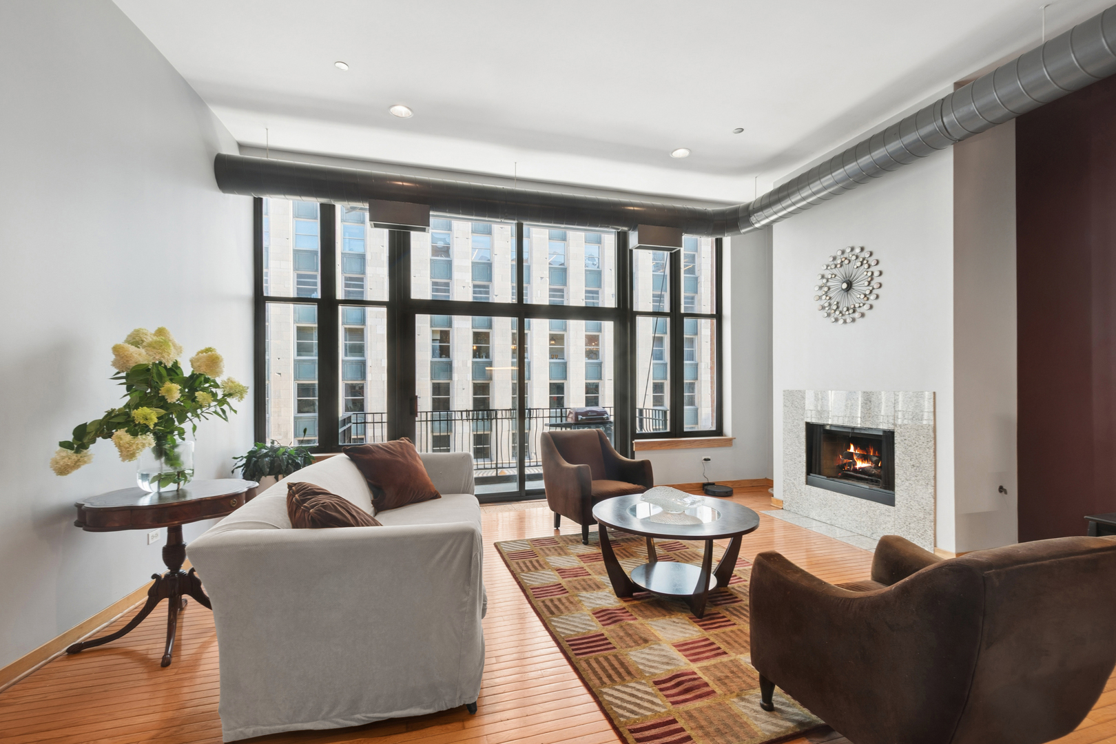 333 W HUBBARD Street Unit: 709