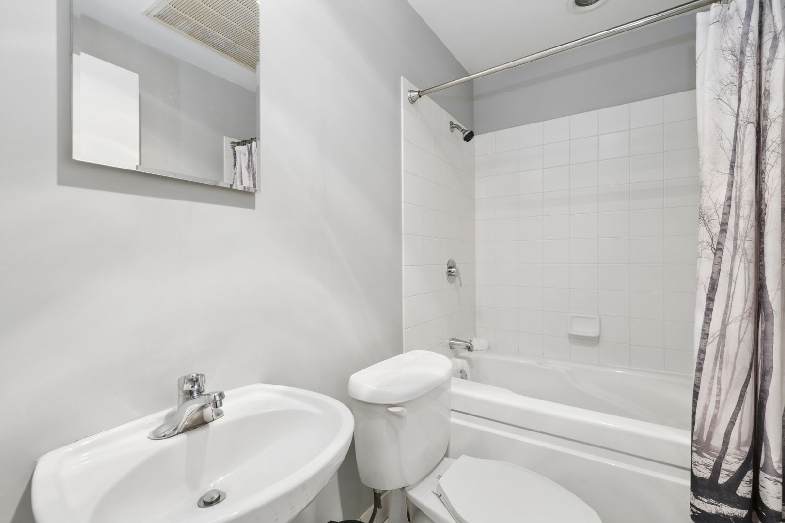 333 W HUBBARD Street Unit: 709