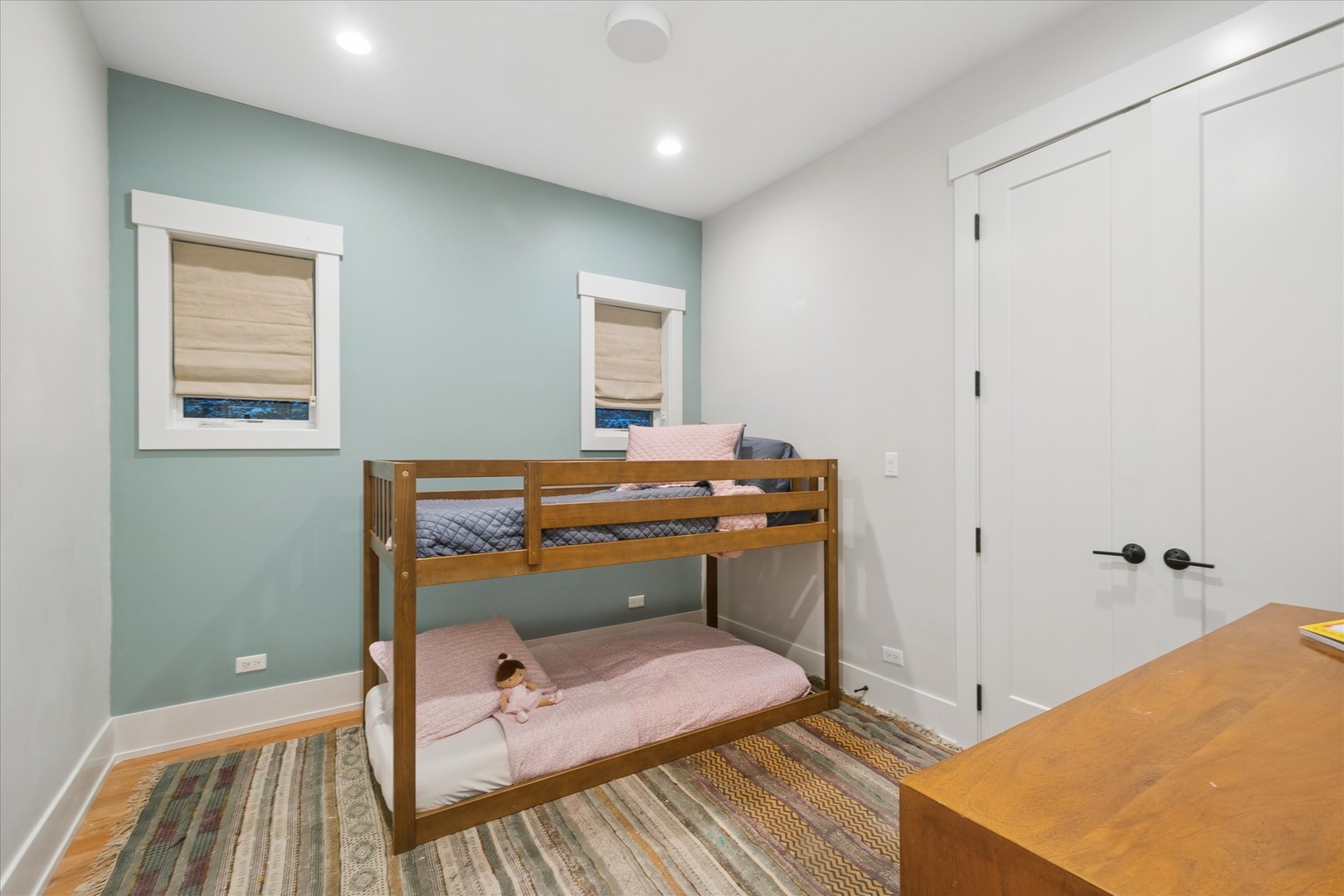 2114 W Belmont Avenue Unit: 2