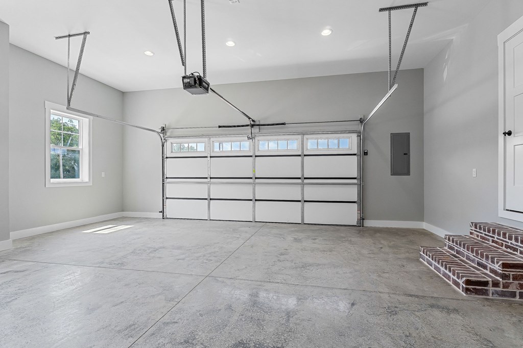 115 Friendship Dr
