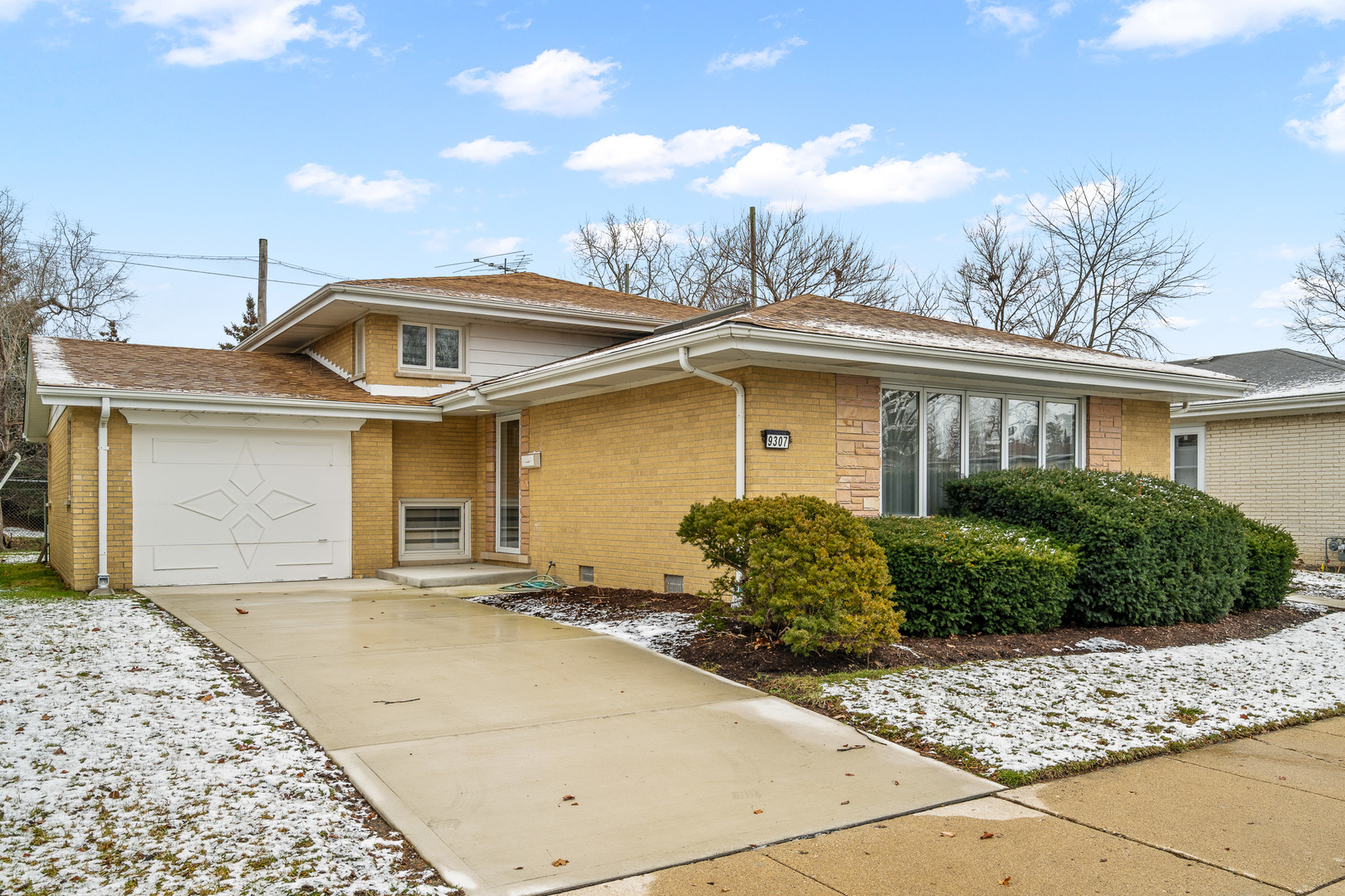 9307 Lavergne Avenue