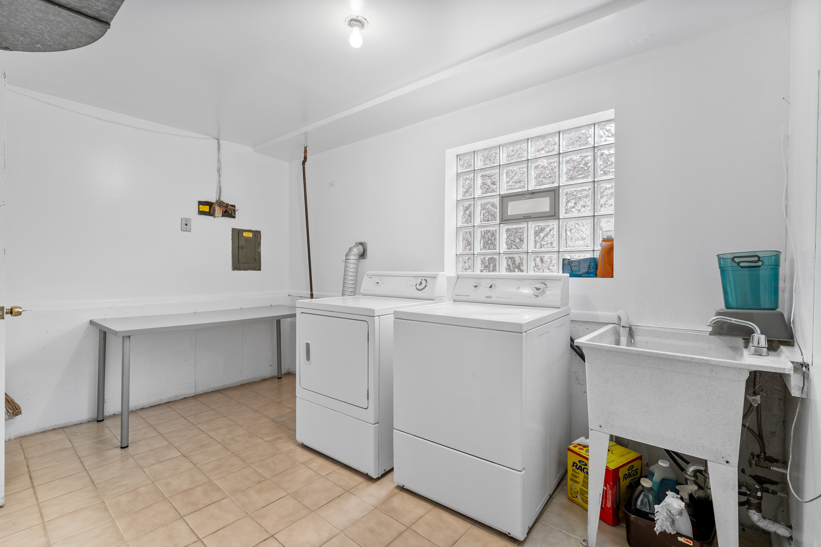 9307 Lavergne Avenue