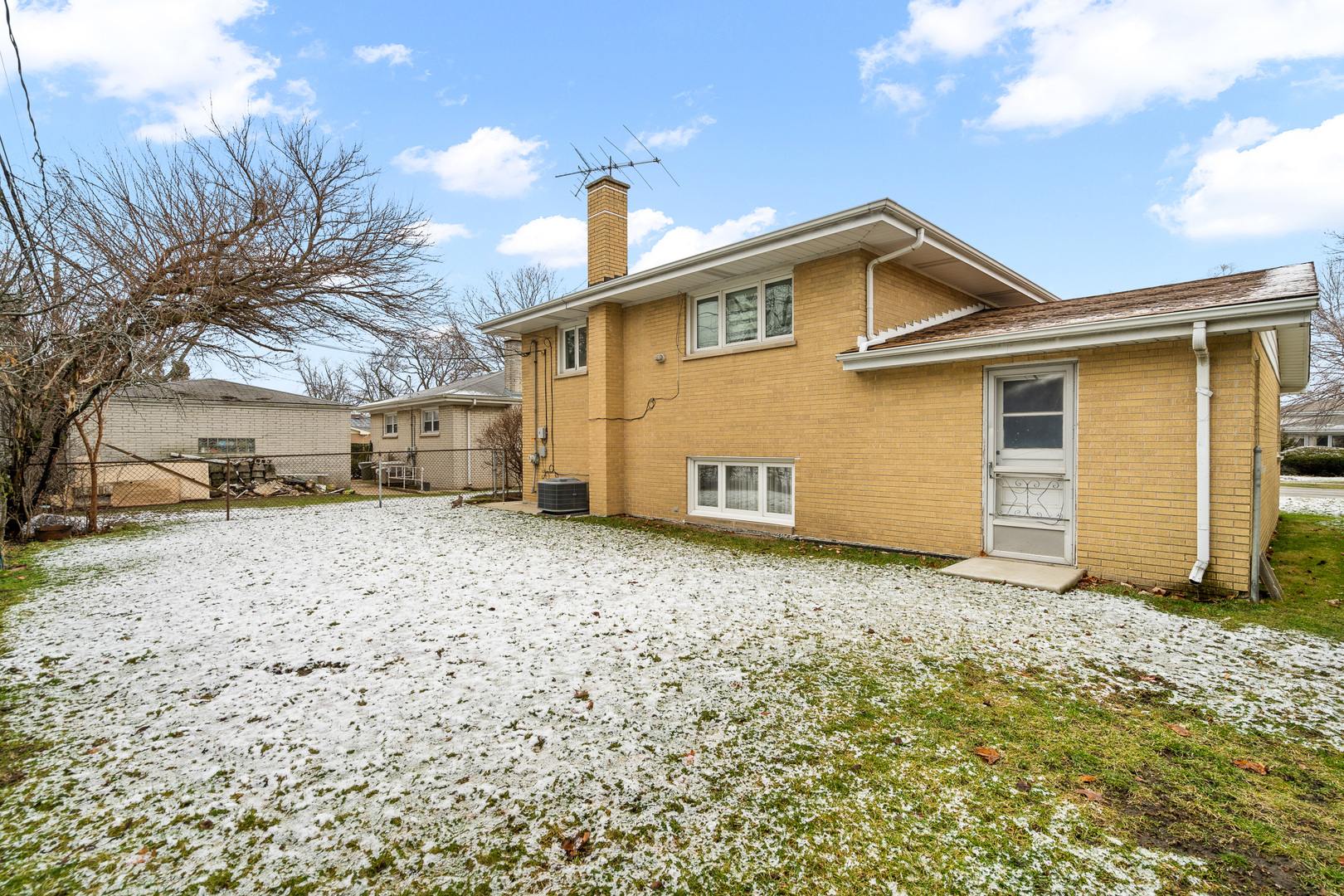 9307 Lavergne Avenue