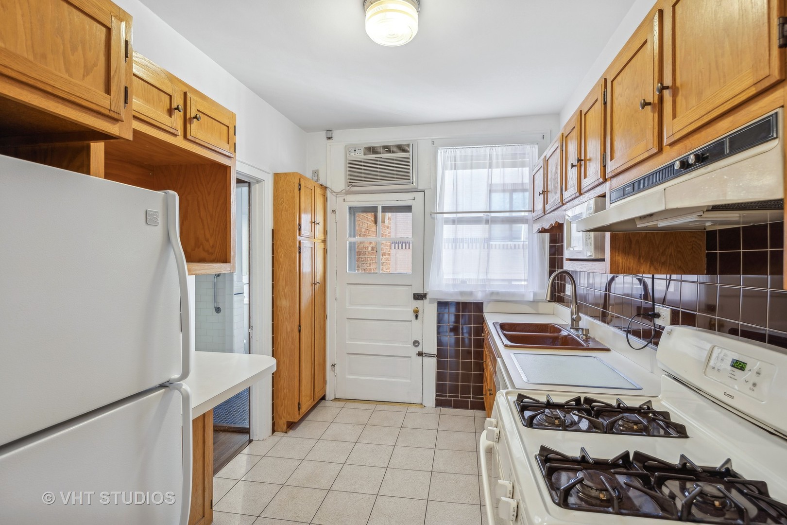 1033 Ontario Street Unit: 3BN