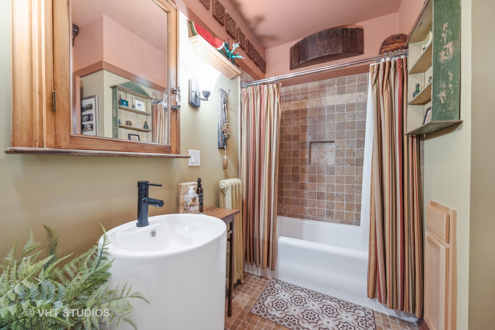 218 N Oak Park Avenue Unit: 1Y