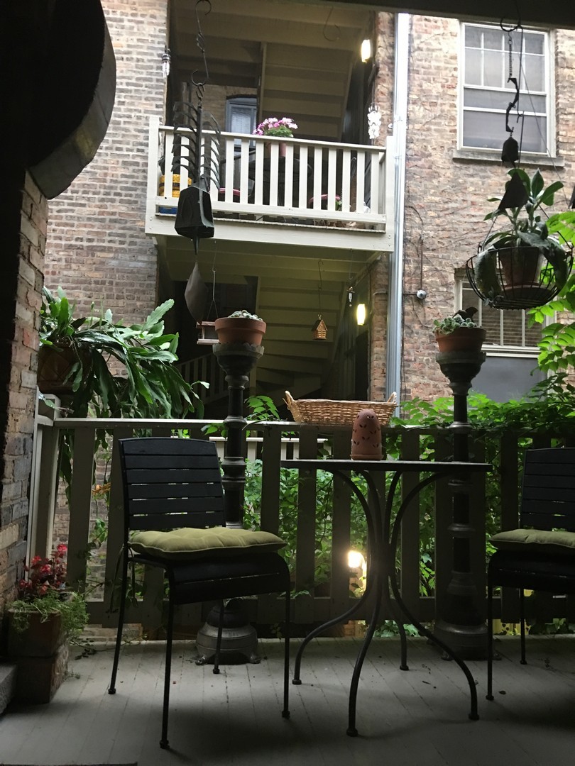 218 N Oak Park Avenue Unit: 1Y