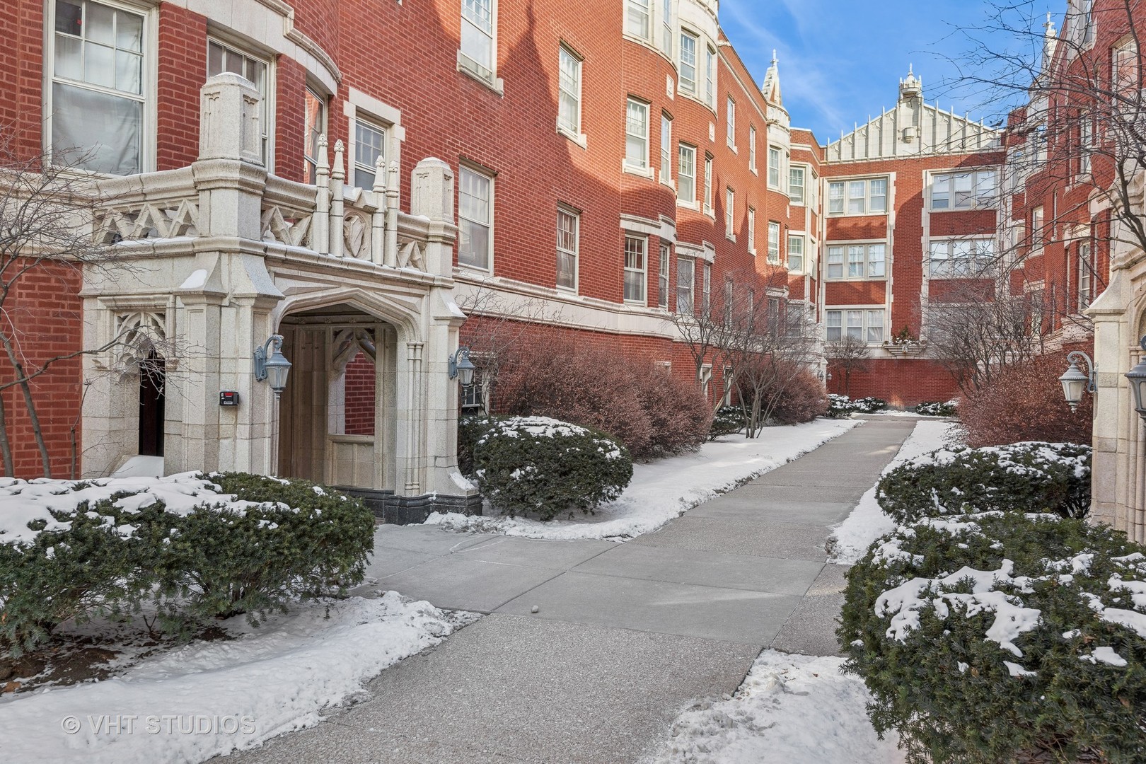 218 N Oak Park Avenue Unit: 1Y