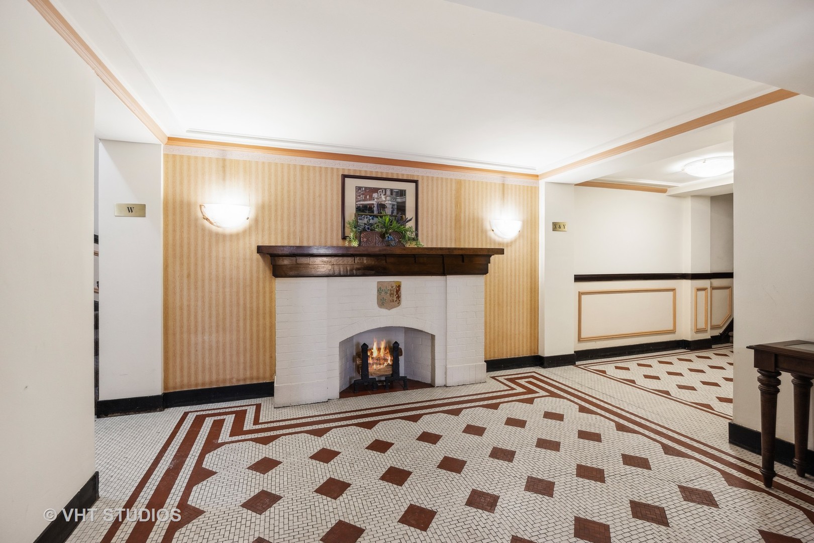 218 N Oak Park Avenue Unit: 1Y