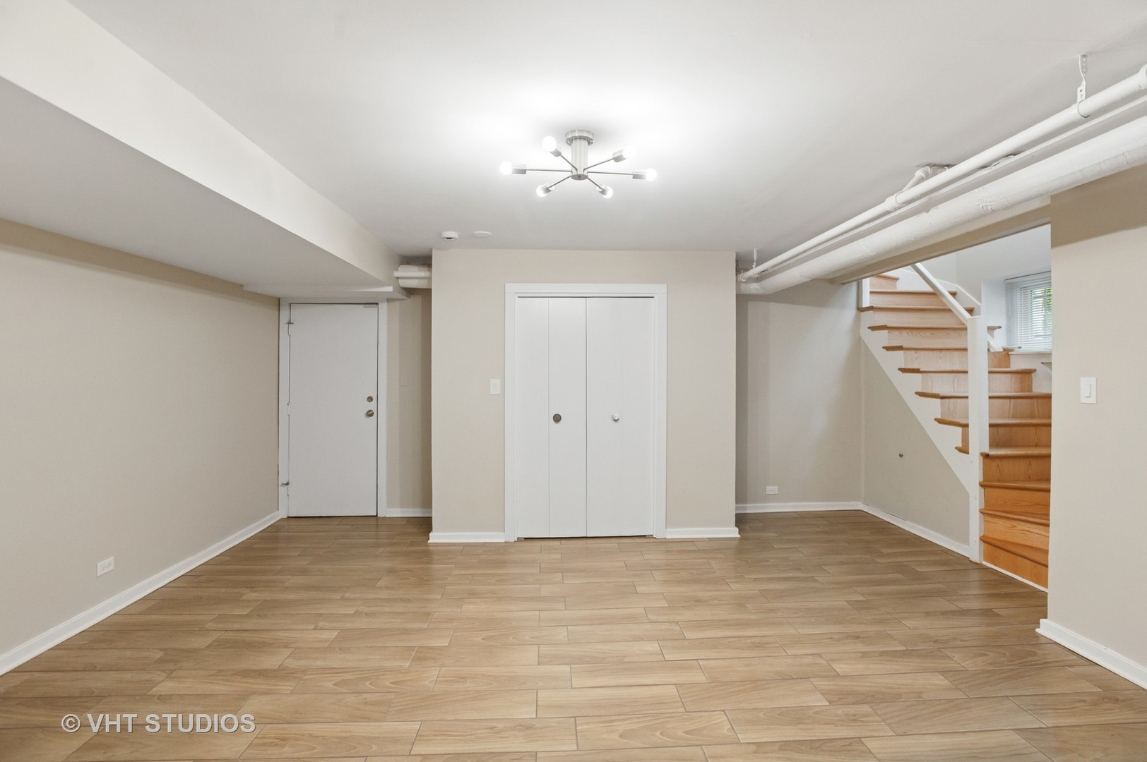 550 W Brompton Avenue Unit: 1S