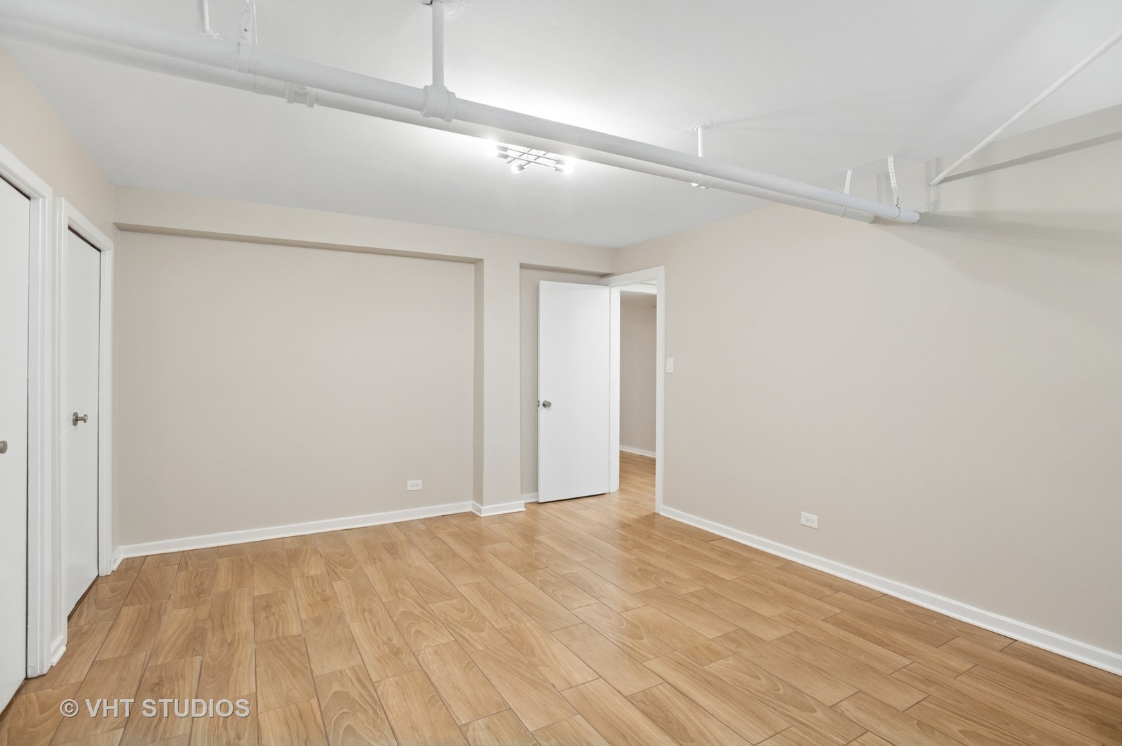 550 W Brompton Avenue Unit: 1S