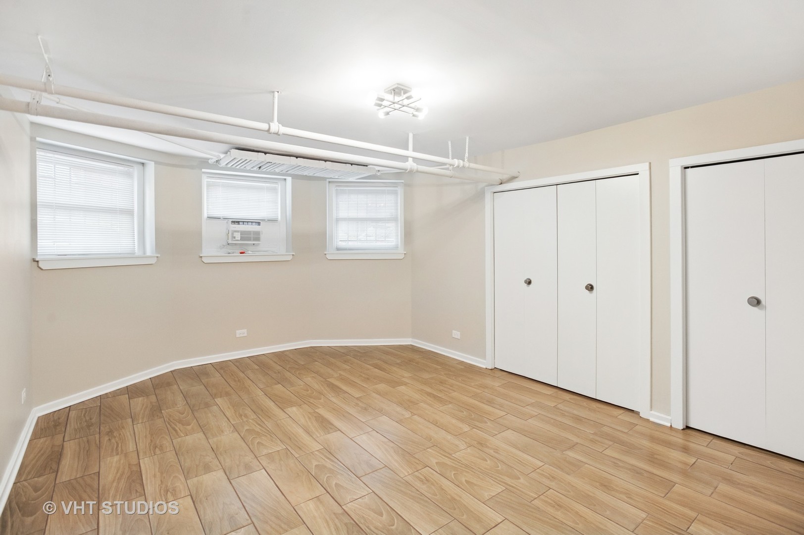 550 W Brompton Avenue Unit: 1S