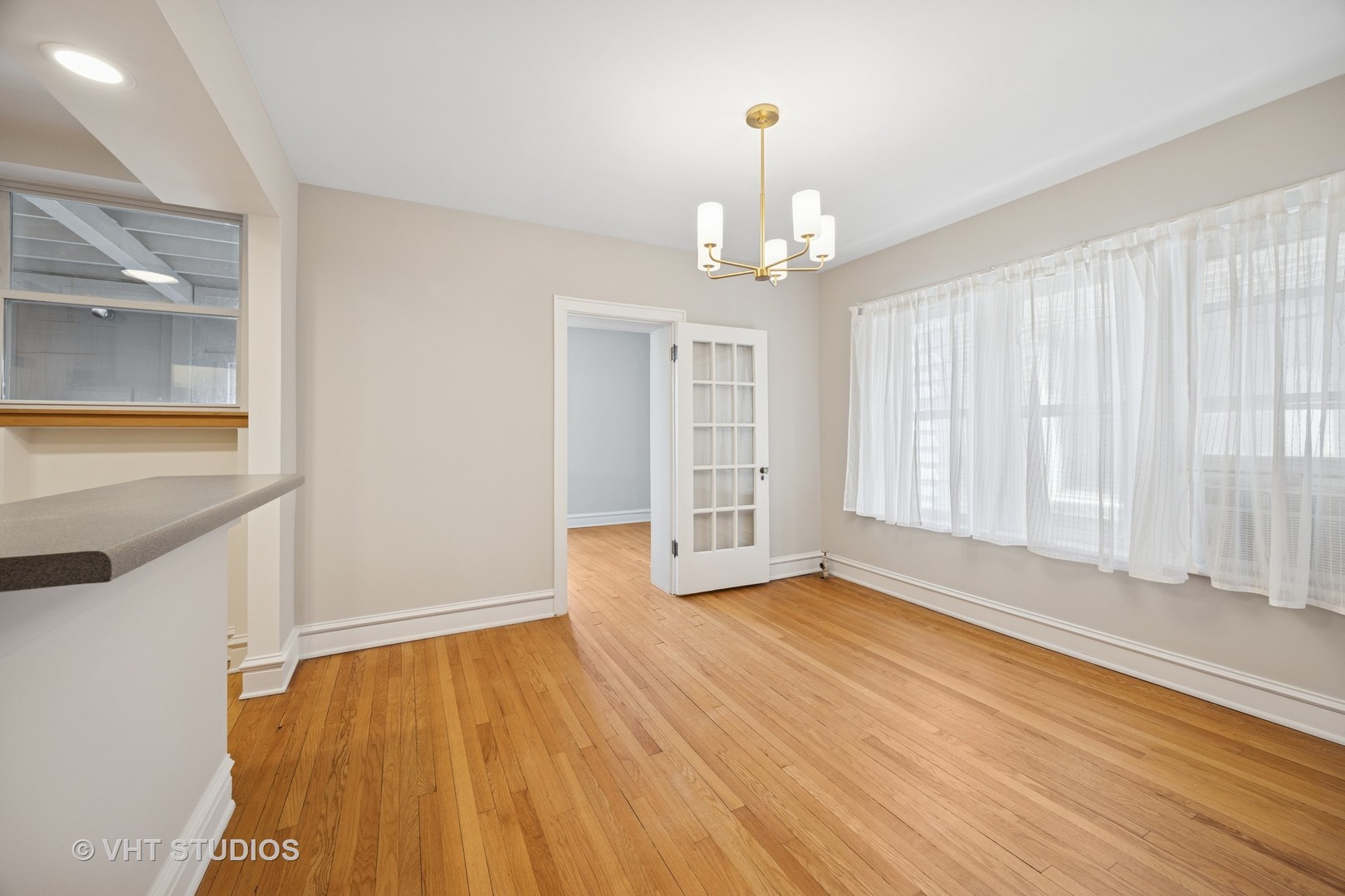 7348 Lake Street Unit: 3