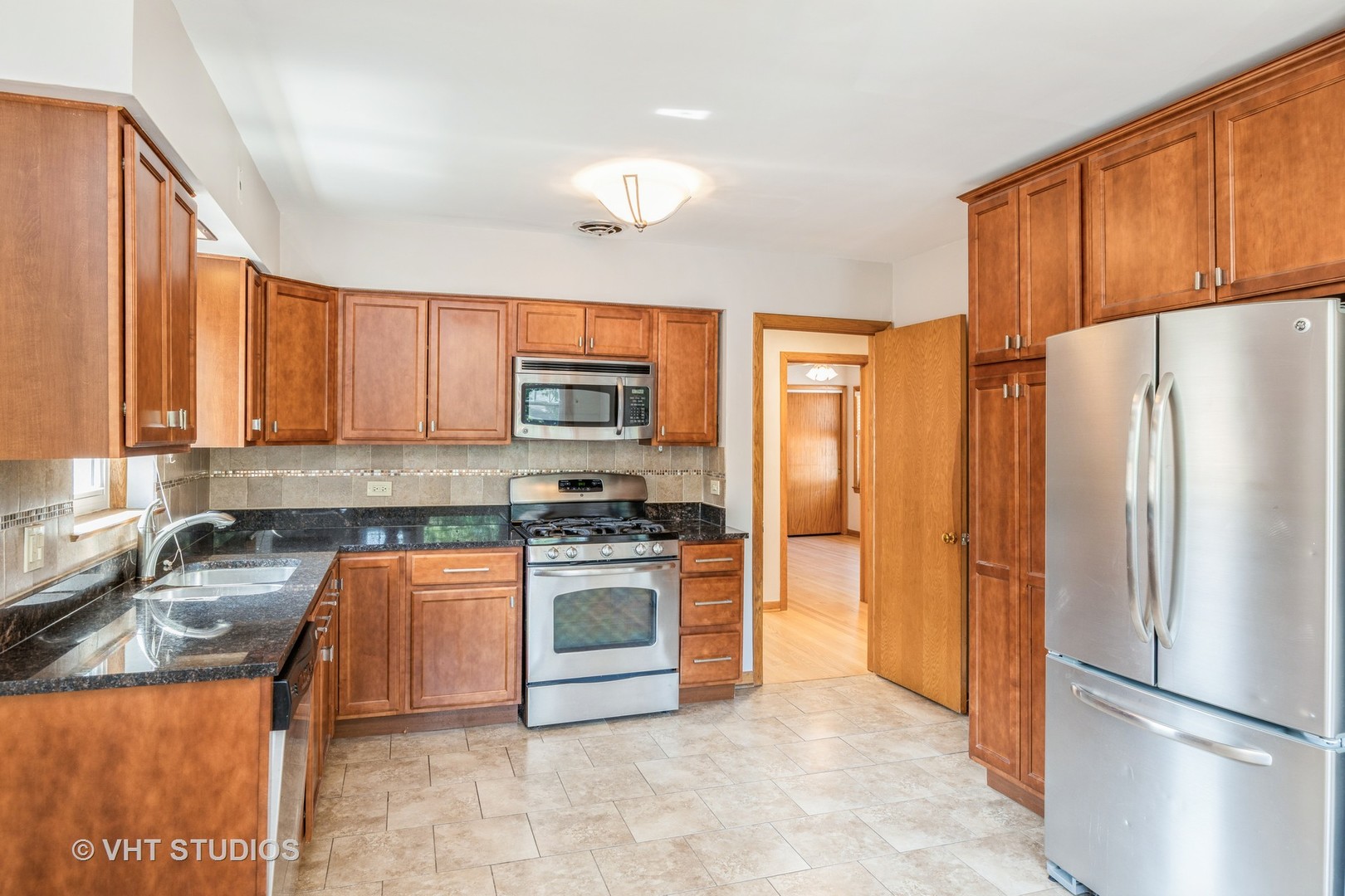96 Forest Avenue Unit: 2