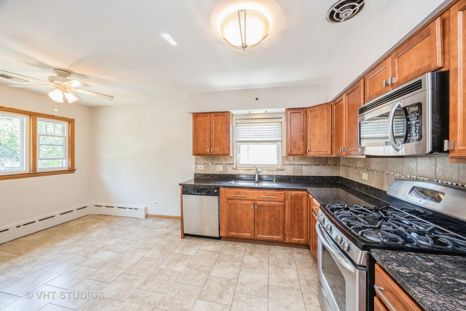 96 Forest Avenue Unit: 2