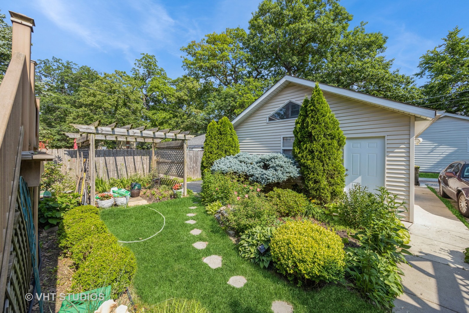 96 Forest Avenue Unit: 2