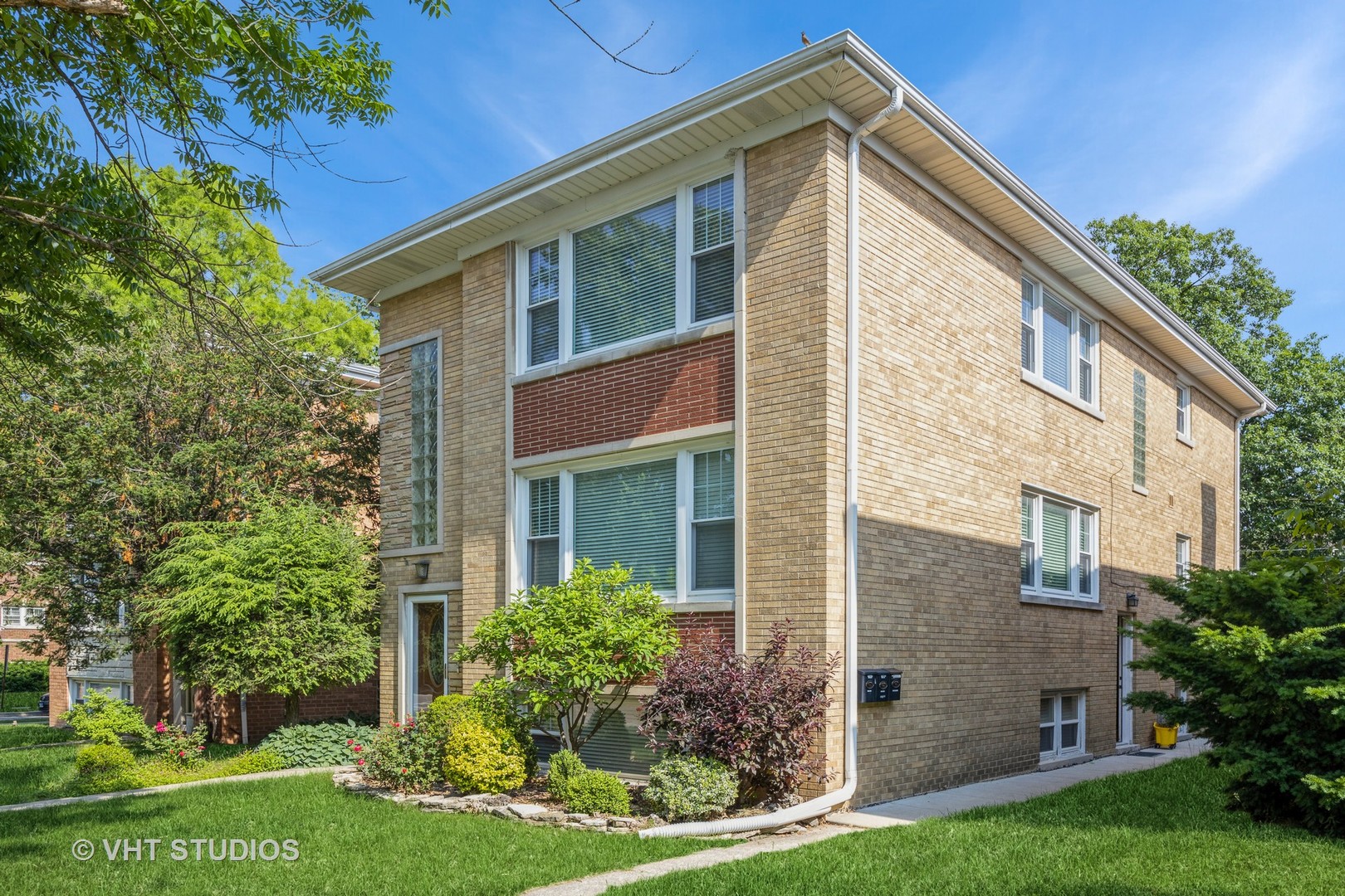 96 Forest Avenue Unit: 2