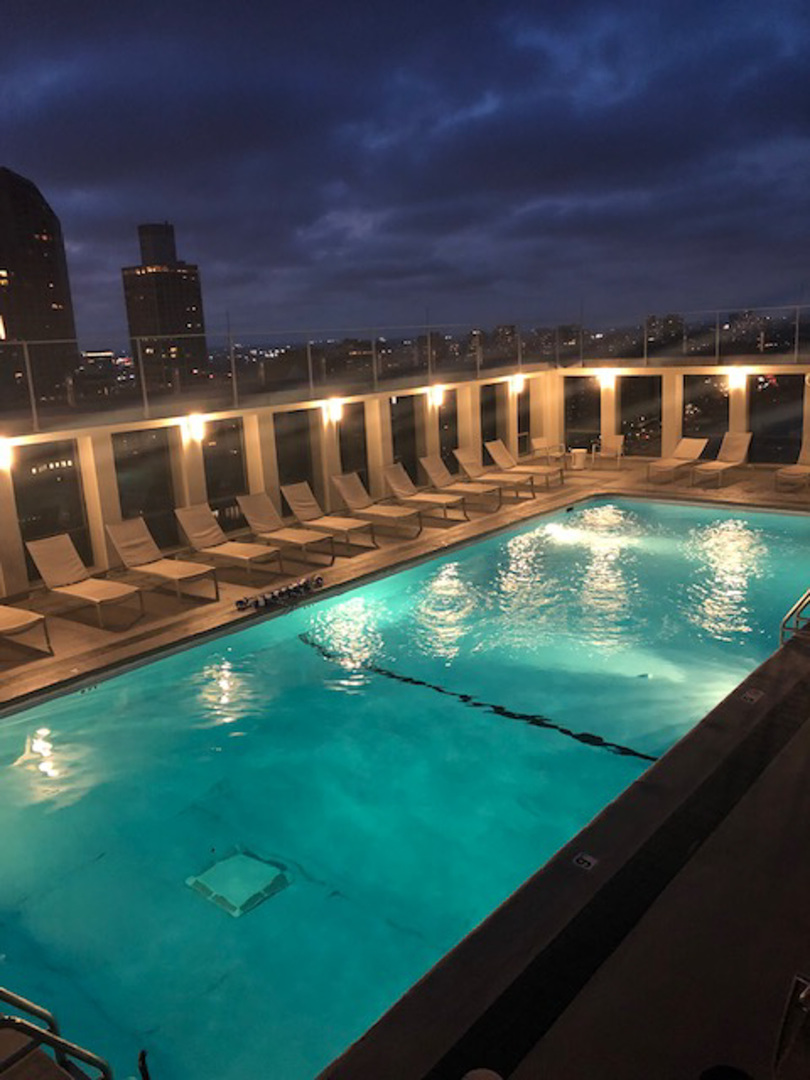 260 E CHESTNUT Street Unit: 3001