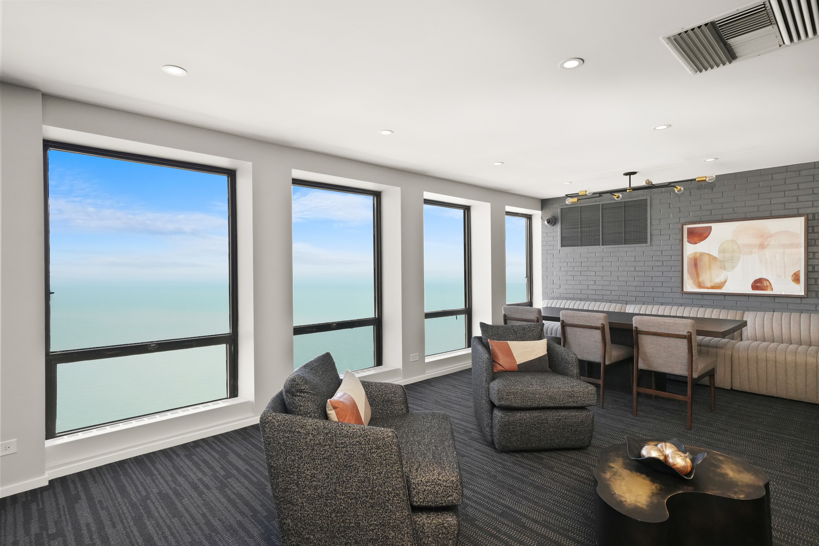 260 E CHESTNUT Street Unit: 3001