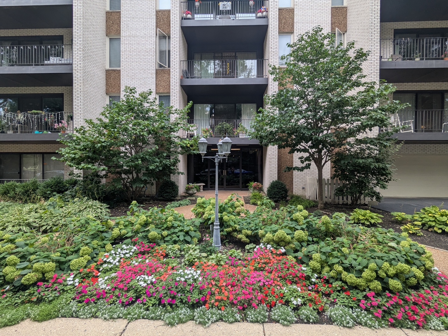 410 Ashland Avenue Unit: 1A