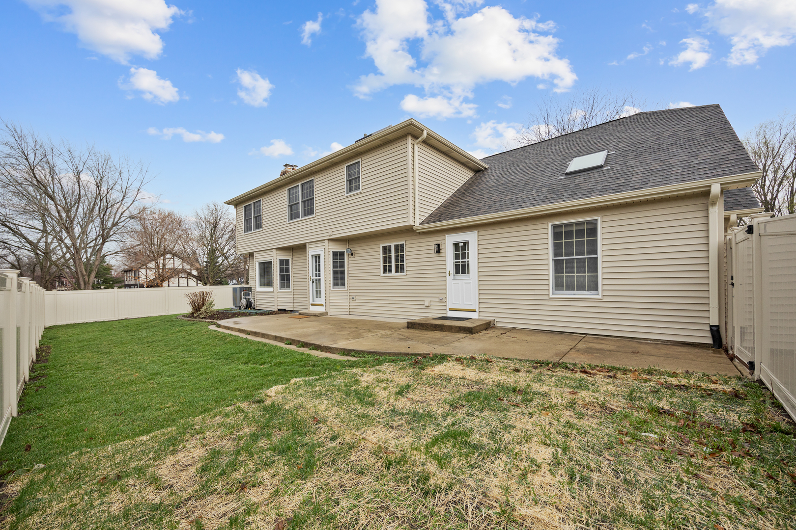 201 N Cambridge Drive