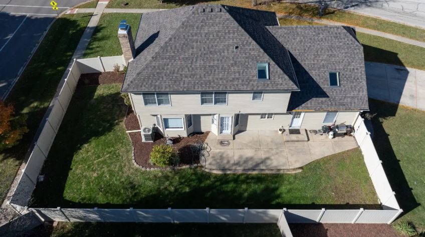 201 N Cambridge Drive
