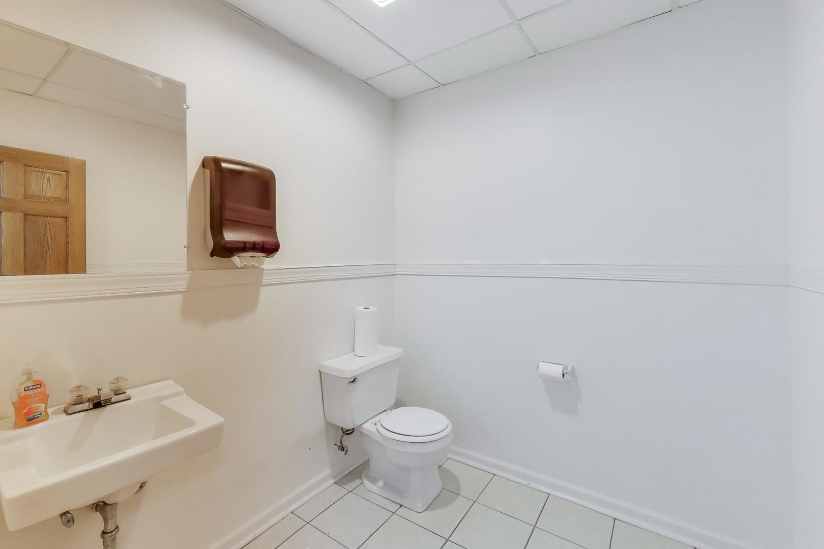 7401 Madison Street Unit: 4