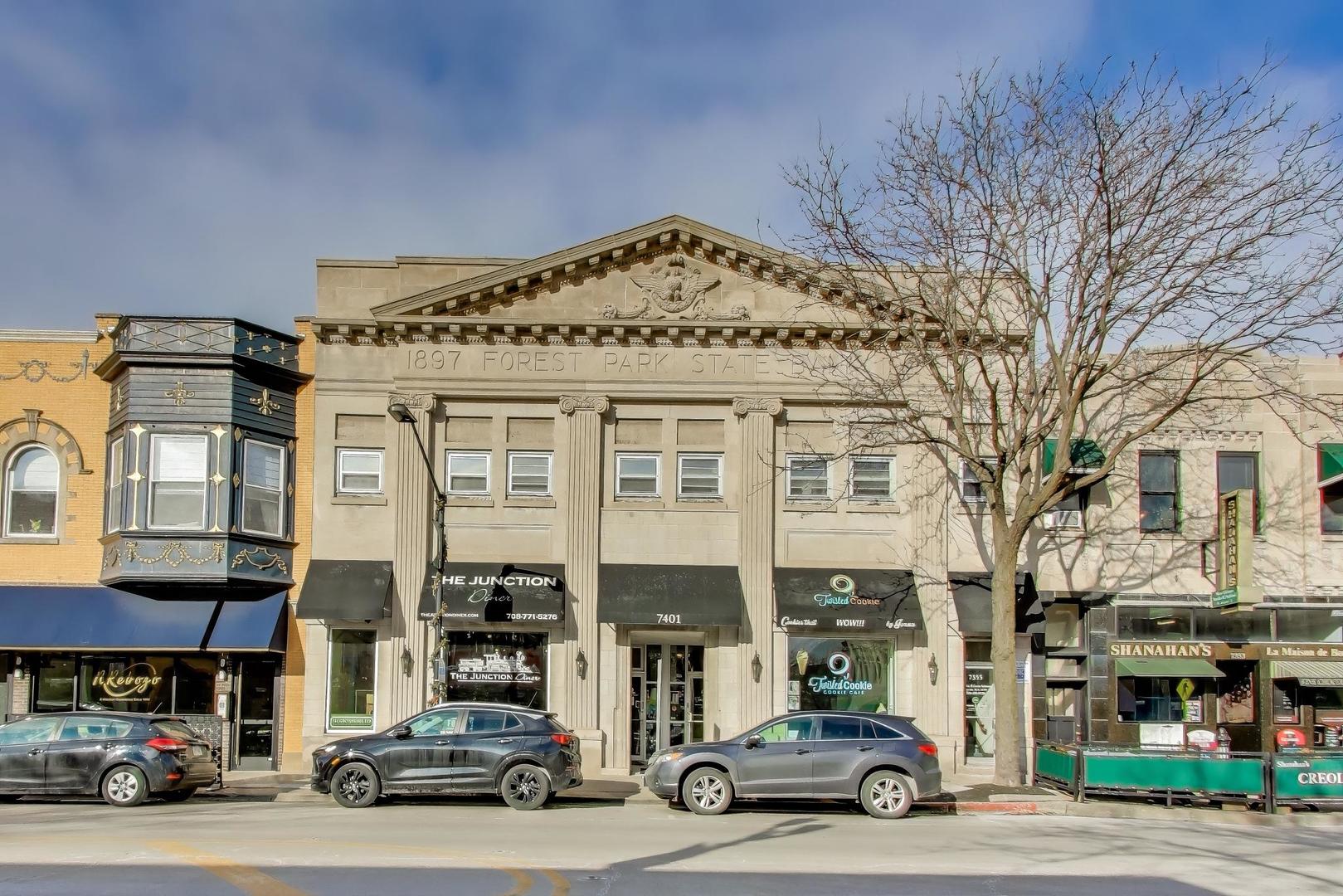 7401 Madison Street Unit: 4