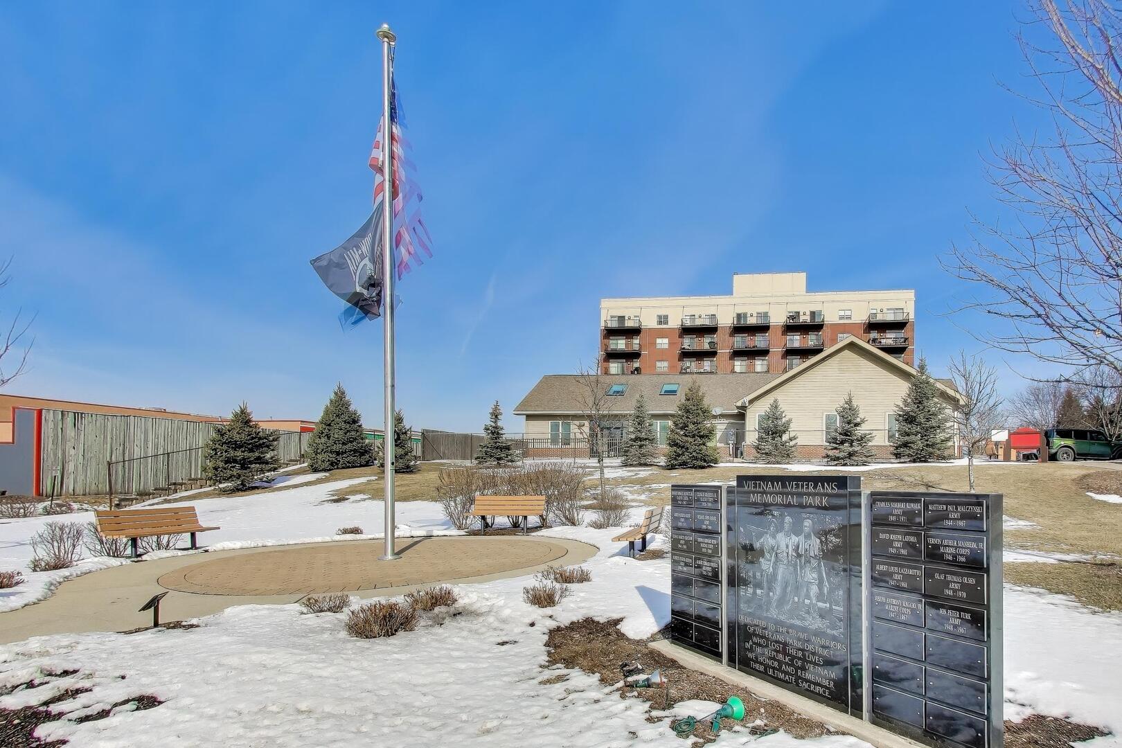 1650 Riverwoods Drive Unit: 706