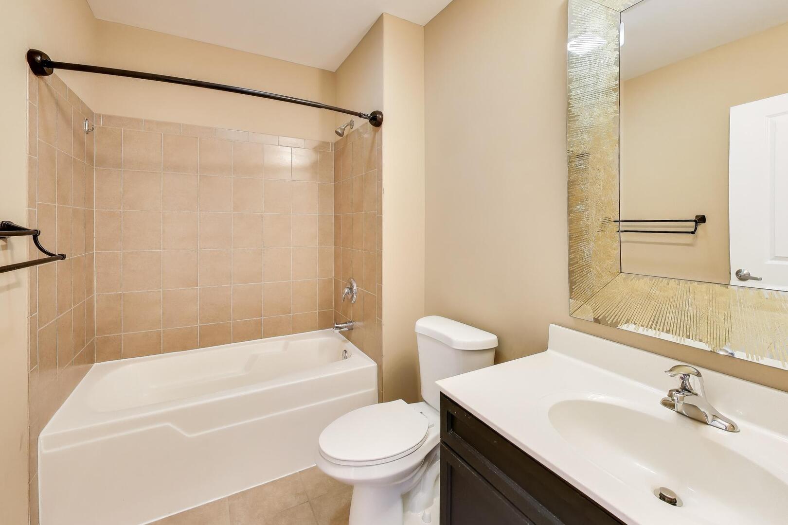 1650 Riverwoods Drive Unit: 706